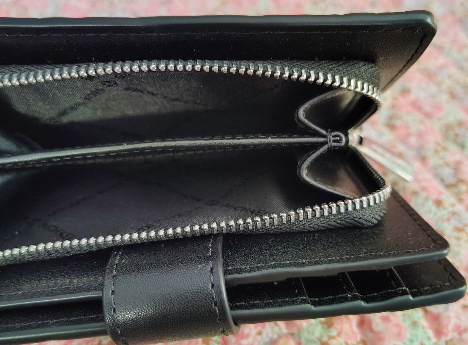 NWOT Michael Kors Black White Wallet MSRP $278 - Thumbnail 7