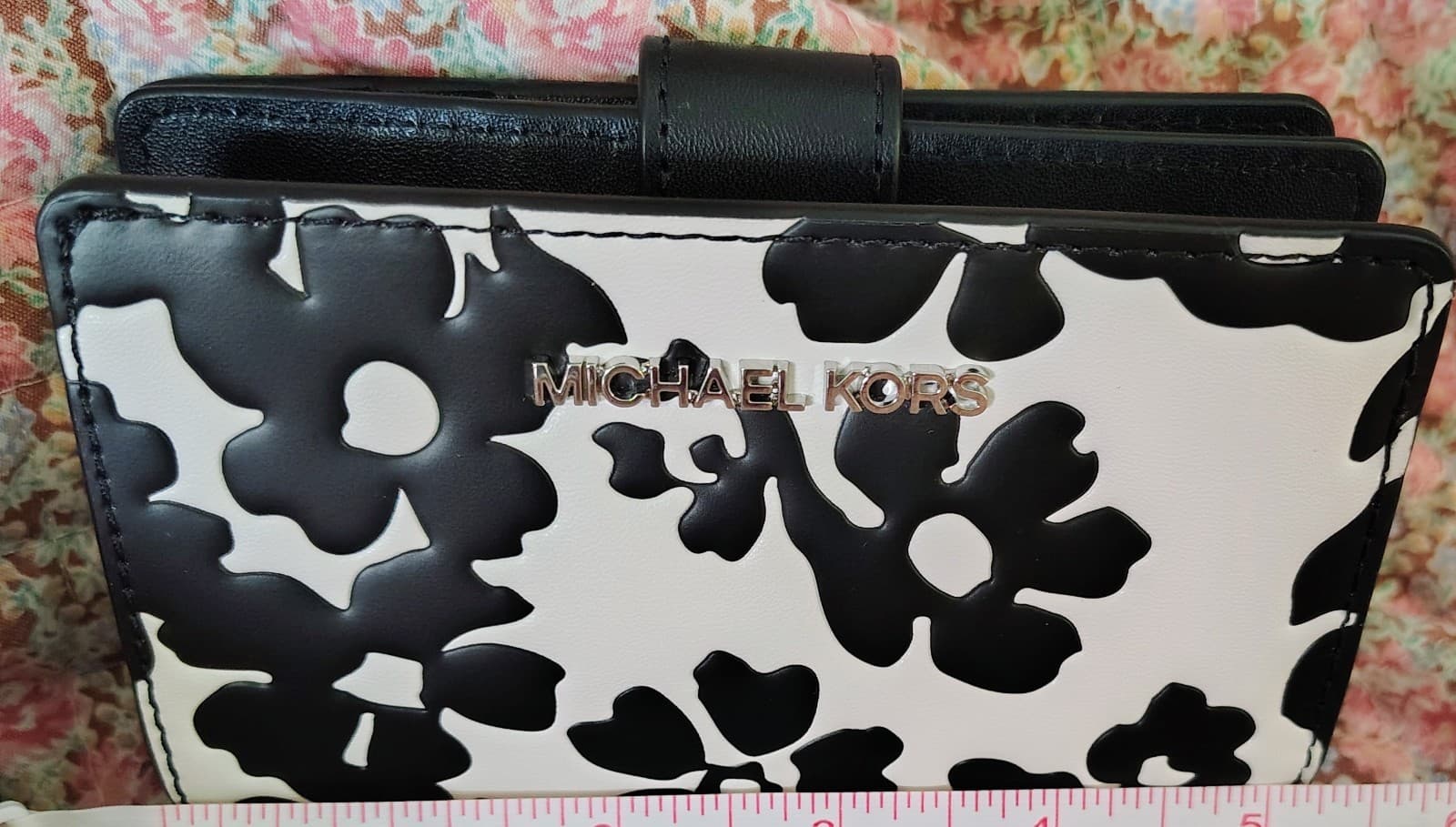 NWOT Michael Kors Black White Wallet MSRP $278 - Thumbnail 11