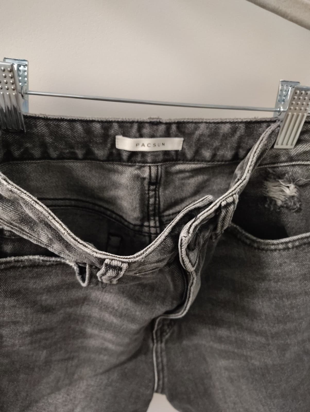 Pacsun 90s Boyfriend Black Denim Shorts, Size 24 - Thumbnail 9