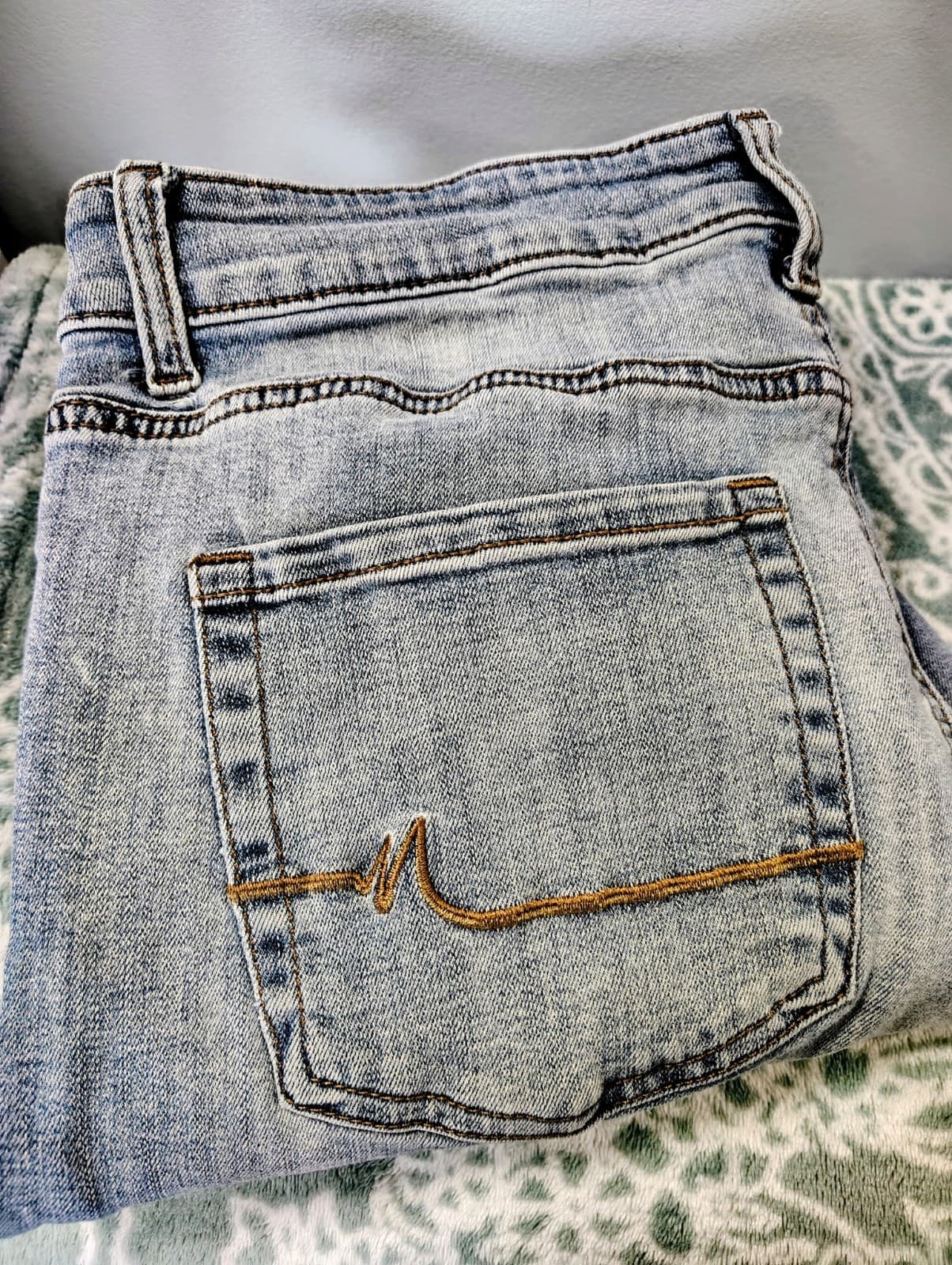 Maurices Womens Jeans Size 10 Short Mid-Rise Straight EUC - Thumbnail 7