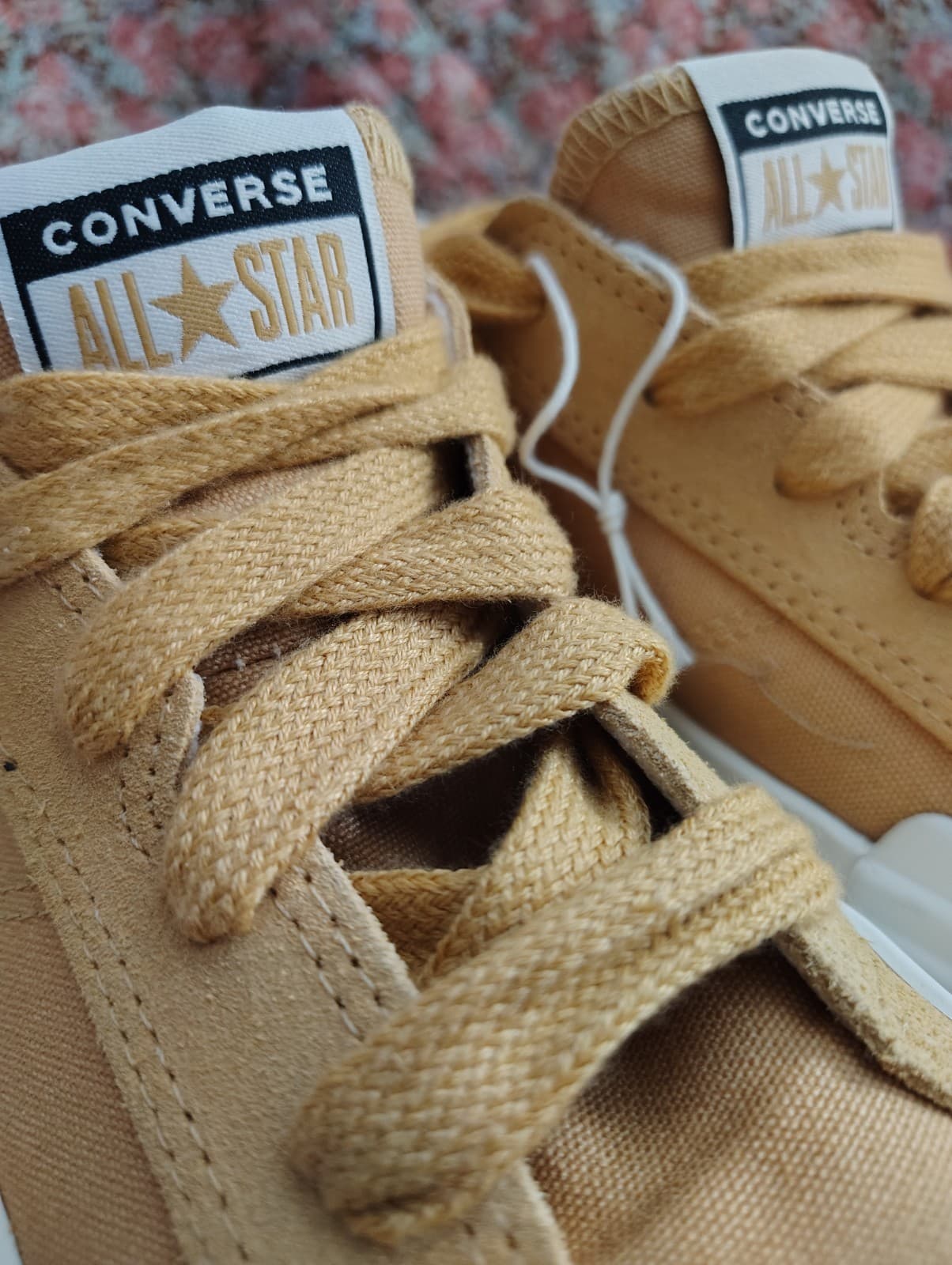 NEW Converse All Stars Mustard Yellow Platform Sneakers, Women's 7.5/Mens 6 - Thumbnail 3