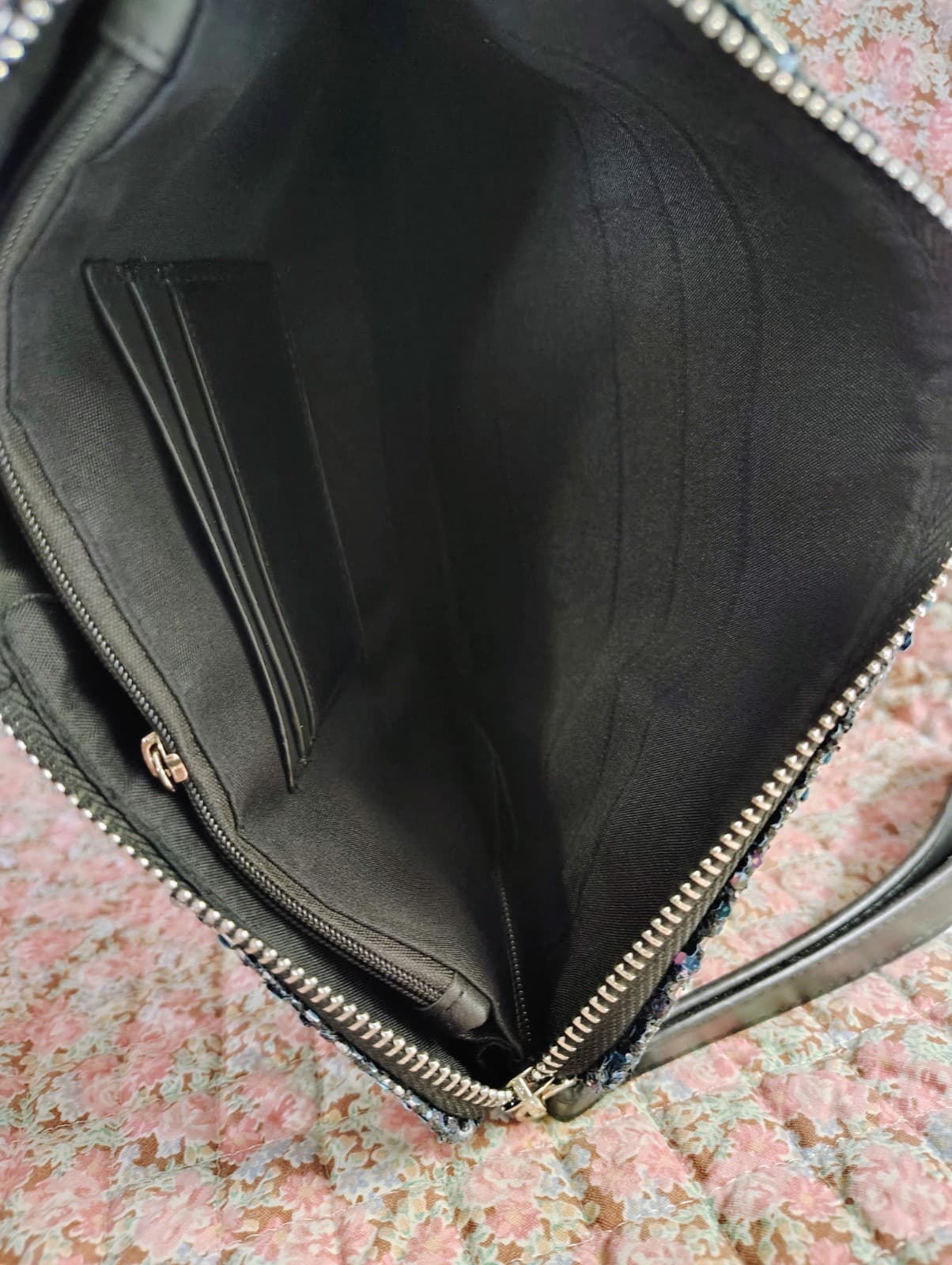 NWOT Carlos By Carlos Santana Wristlet Iridescent Chunky Glitter Sparkle - Thumbnail 7