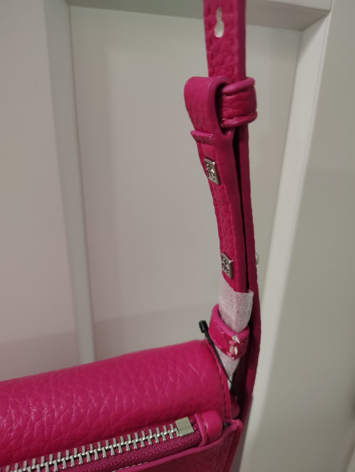 NEW DKNY Pink Faux Leather Shoulder Bag, Retail 128.00 - Thumbnail 9