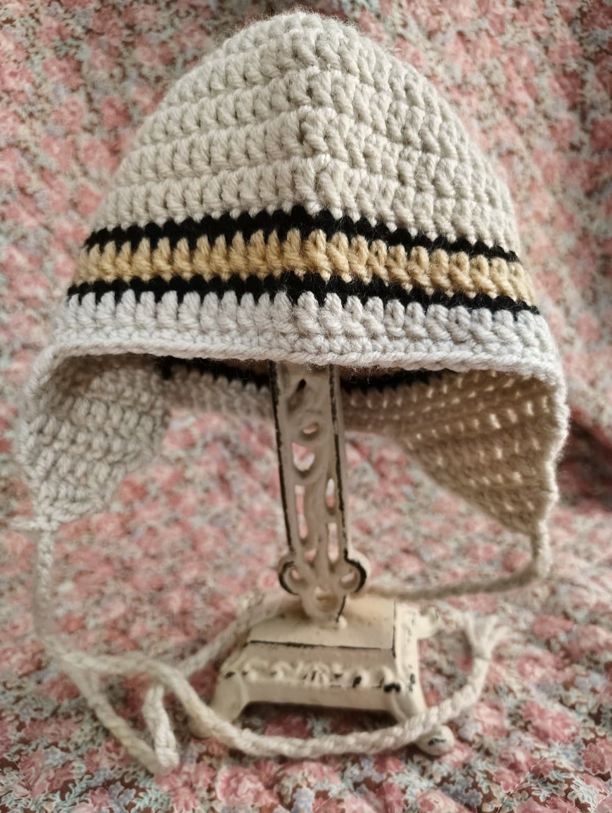 Handmade Amish Infant Knitted Baby Beanie Hat - Thumbnail 5