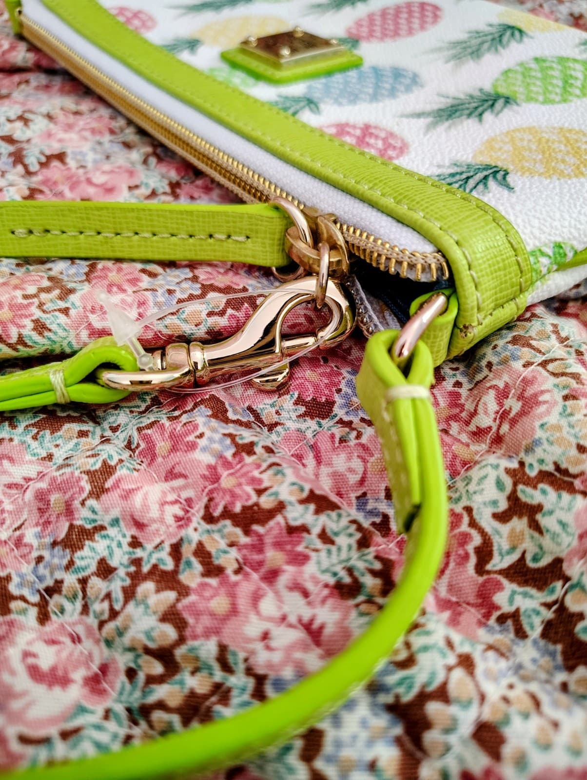 NWOT Dooney & Bourke Tiki Pineapple Large Slim Wristlet - Thumbnail 11