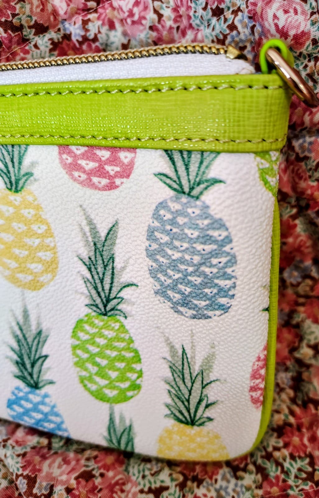 NWOT Dooney & Bourke Tiki Pineapple Large Slim Wristlet - Thumbnail 4