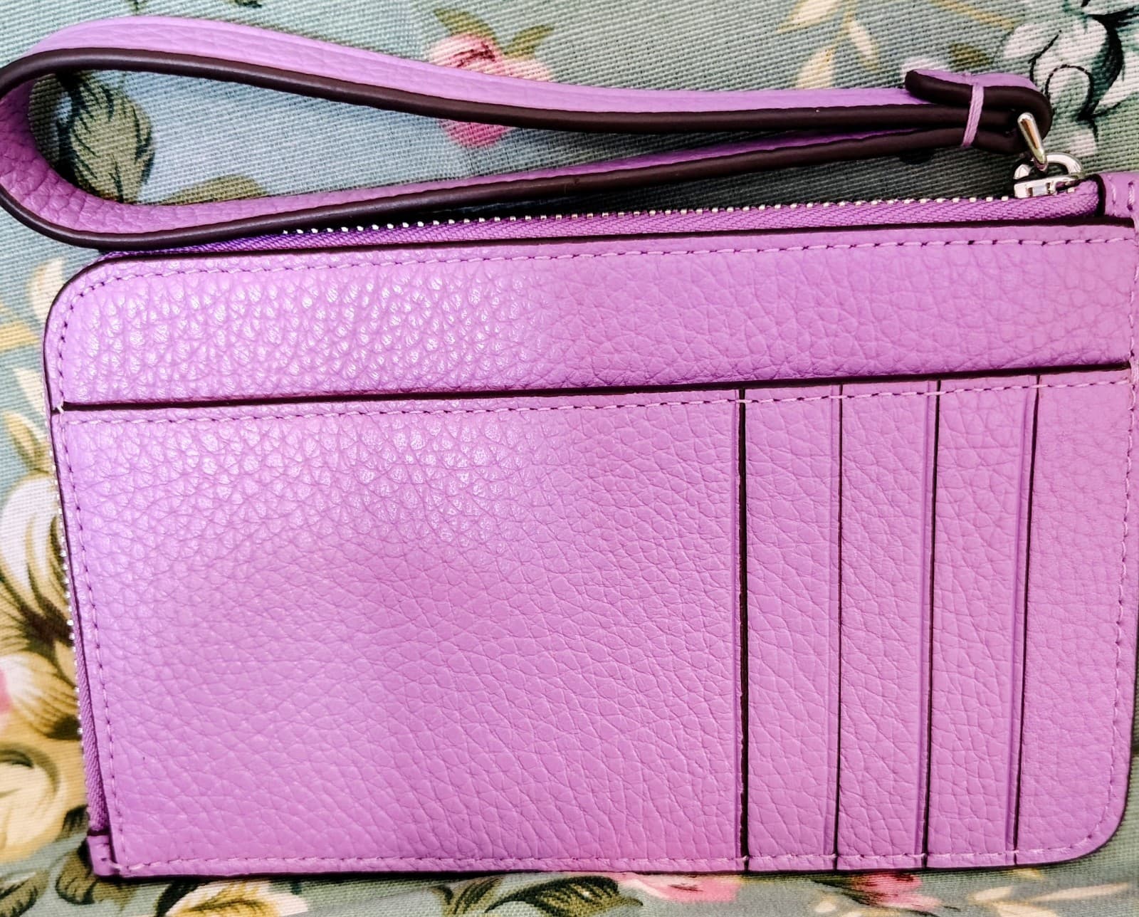 Kate Spade Lavender Wristlet Wallet NWT $129 - Thumbnail 3