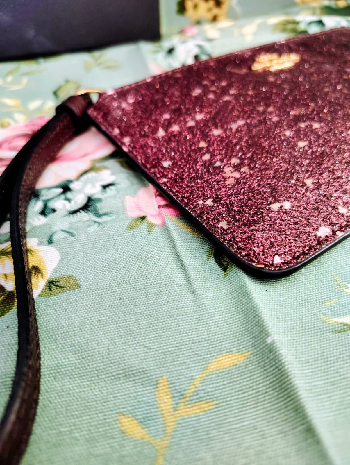 Coach Glitter Heart Wristlet Pouch Burgundy Metallic Zip Clutch MSRP $85 - Thumbnail 8