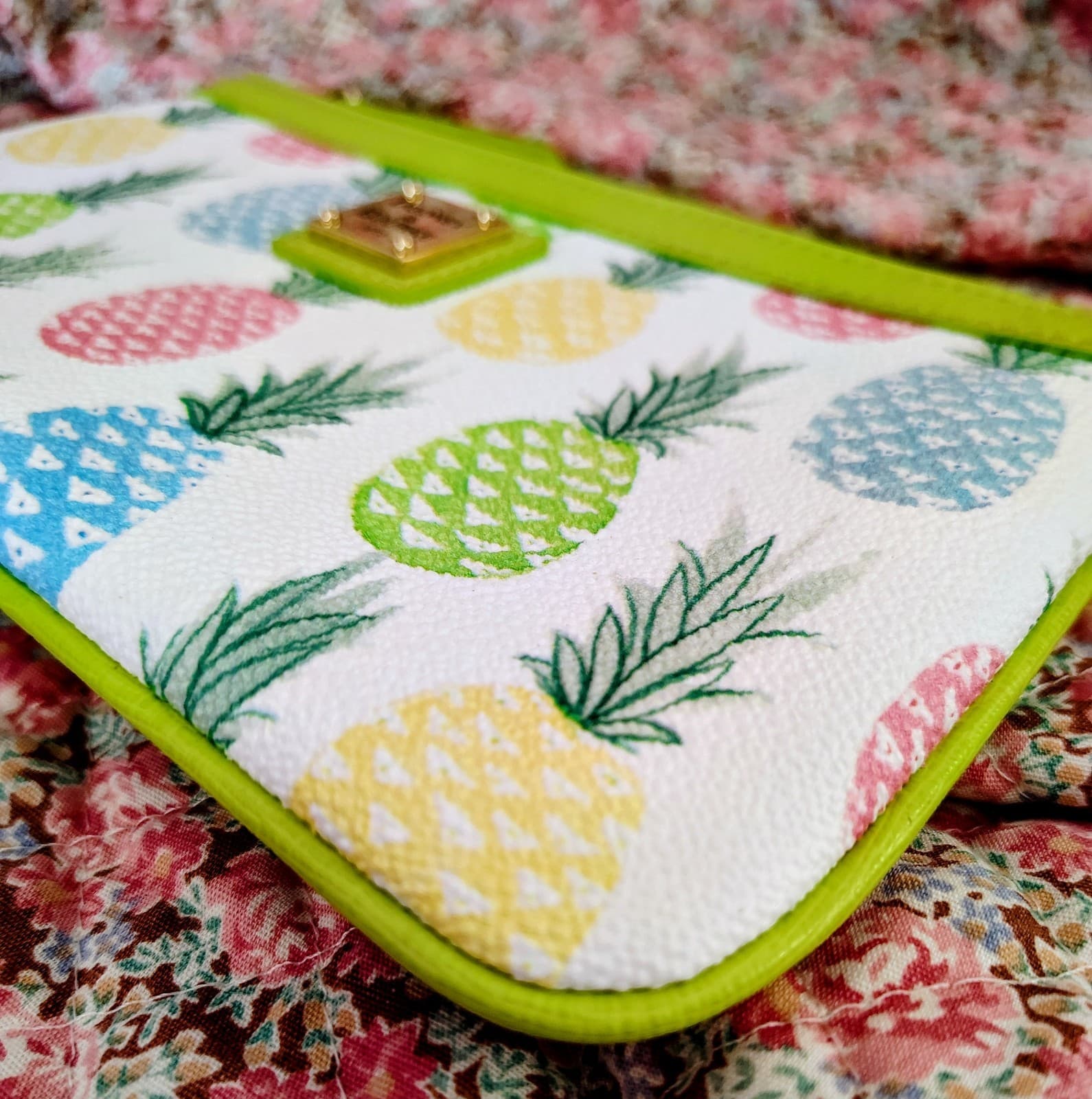 NWOT Dooney & Bourke Tiki Pineapple Large Slim Wristlet - Thumbnail 3