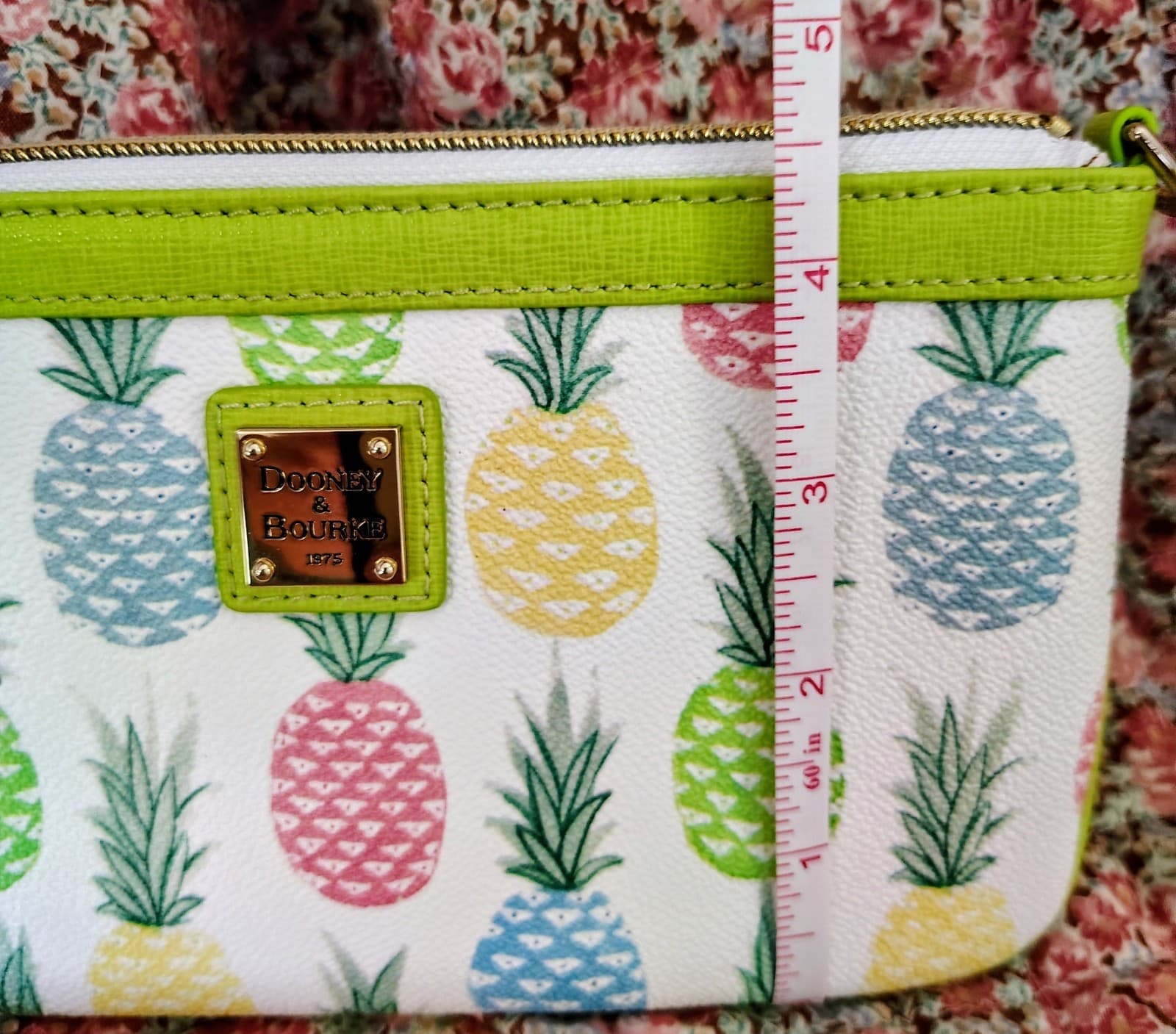 NWOT Dooney & Bourke Tiki Pineapple Large Slim Wristlet - Thumbnail 12