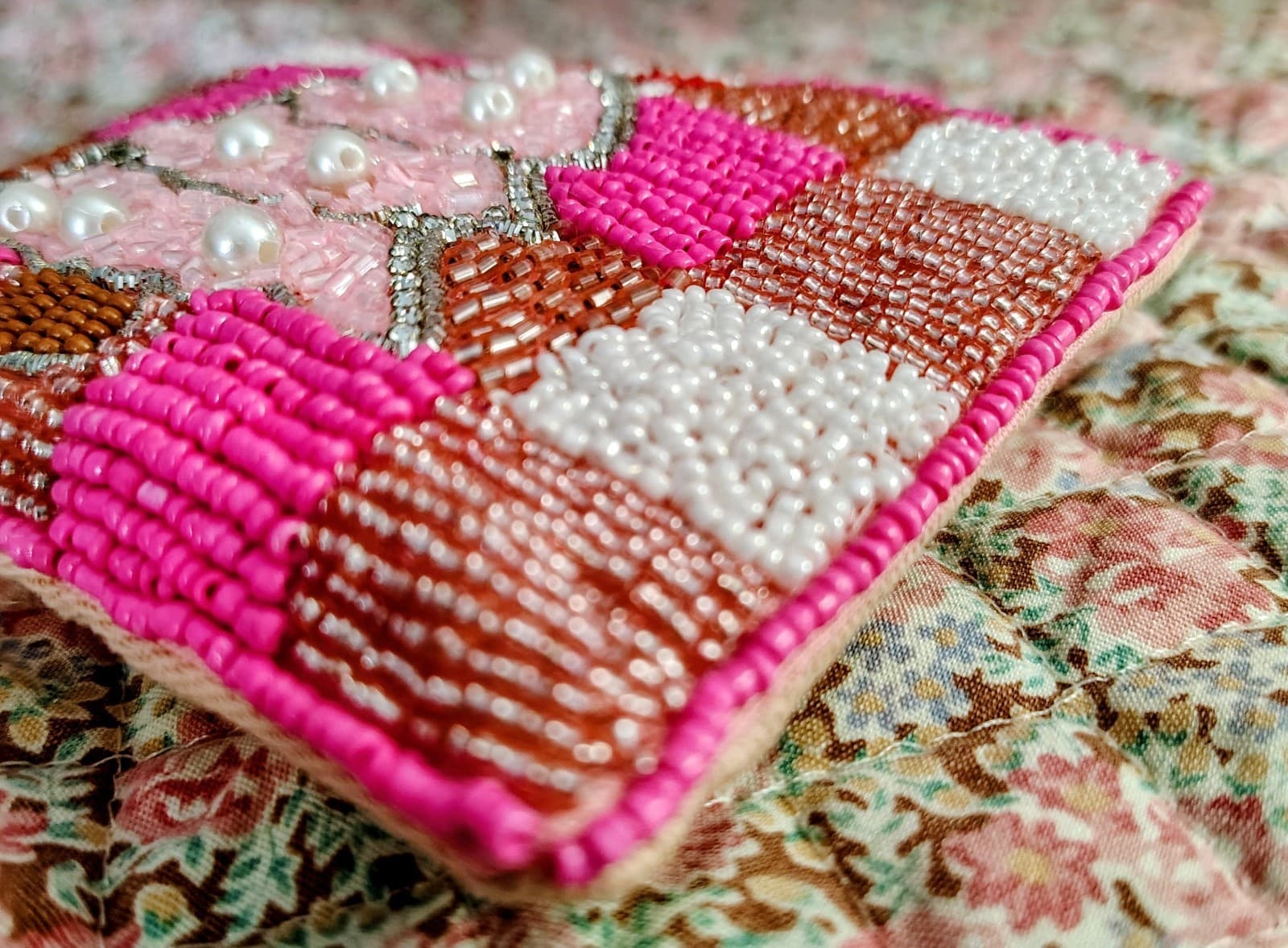 Pretty In Pink Christmas Tree Beaded Coin Pouch - Thumbnail 4