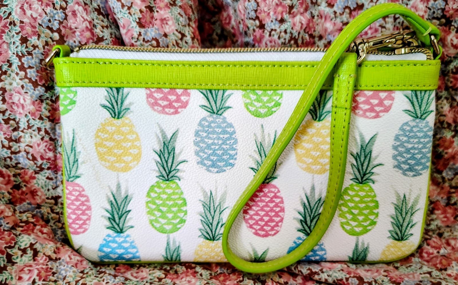 NWOT Dooney & Bourke Tiki Pineapple Large Slim Wristlet - Thumbnail 9
