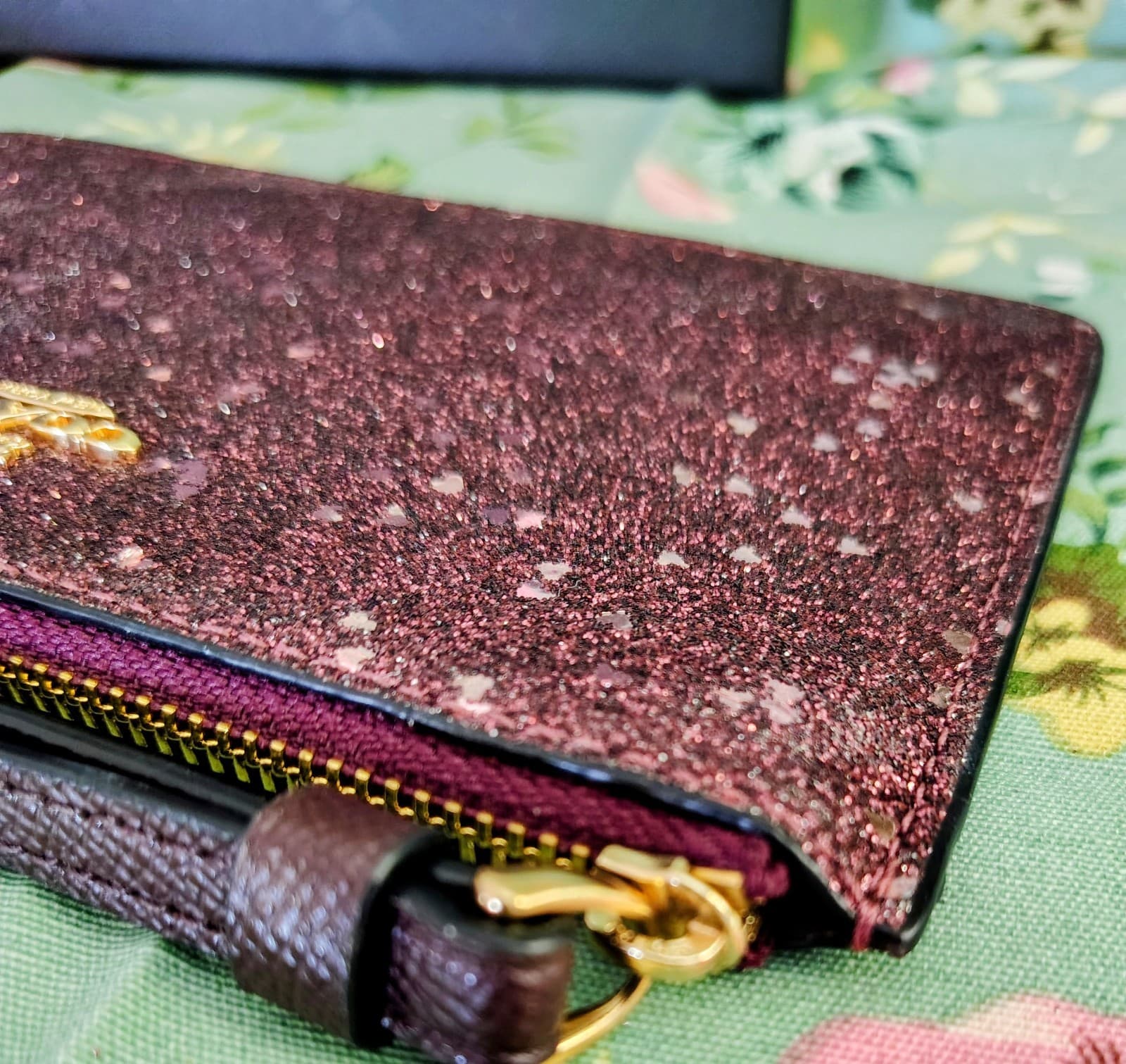 Coach Glitter Heart Wristlet Pouch Burgundy Metallic Zip Clutch MSRP $85 - Thumbnail 9