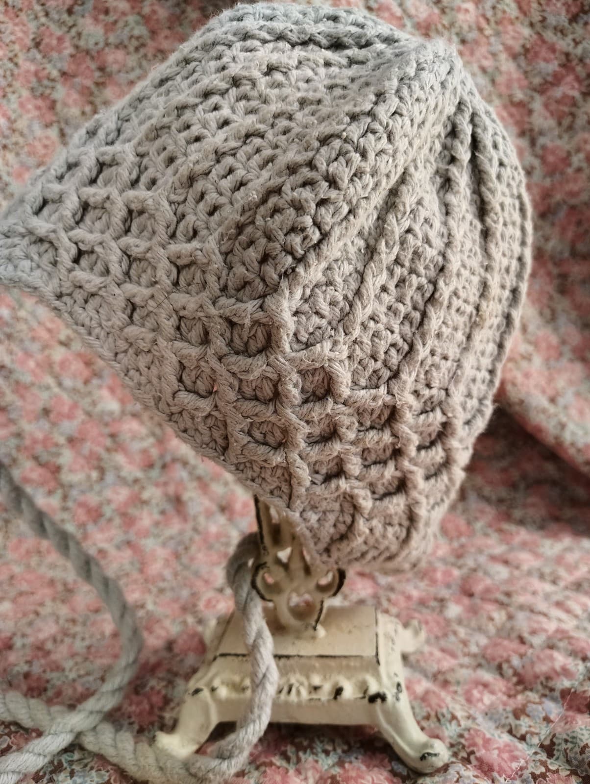 Handmade Amish Baby Girls Knitted Beanie Hat Flower - Thumbnail 5