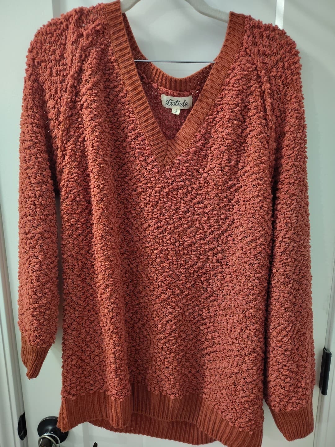 Maroon Burgandy Women’s Sweater Winter Fall Size Small - Thumbnail 4