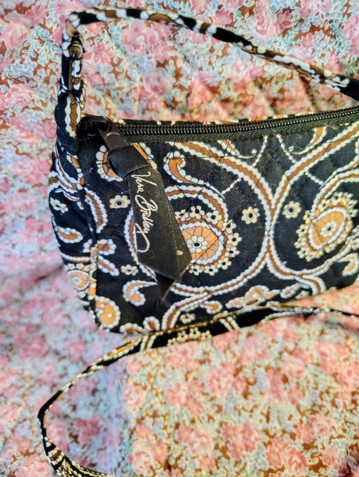 Vera Bradley shoulder bag, Caffe Latte floral paisley Pattern - Thumbnail 2