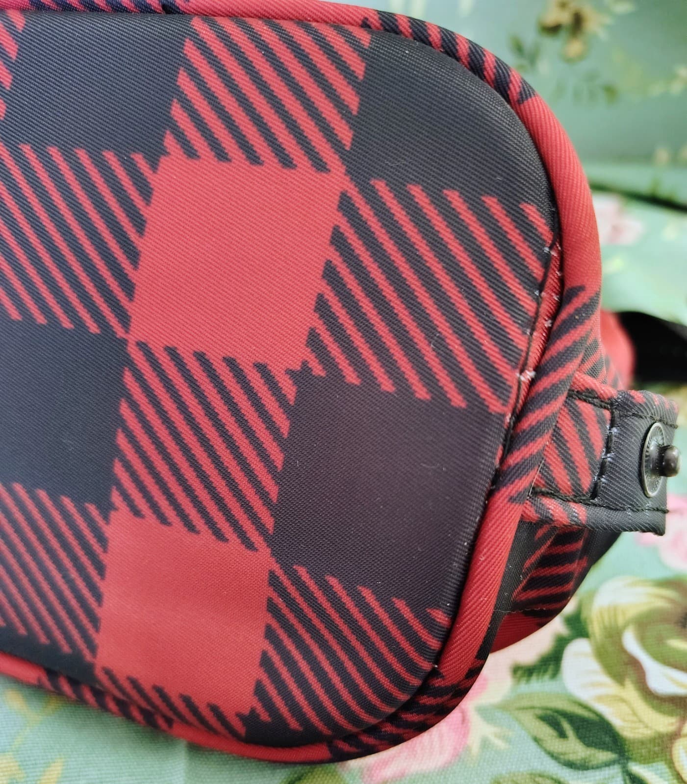 Maurices Red & Black Buffalo Plaid Toiletry Cosmetic Case NWOT - Thumbnail 9