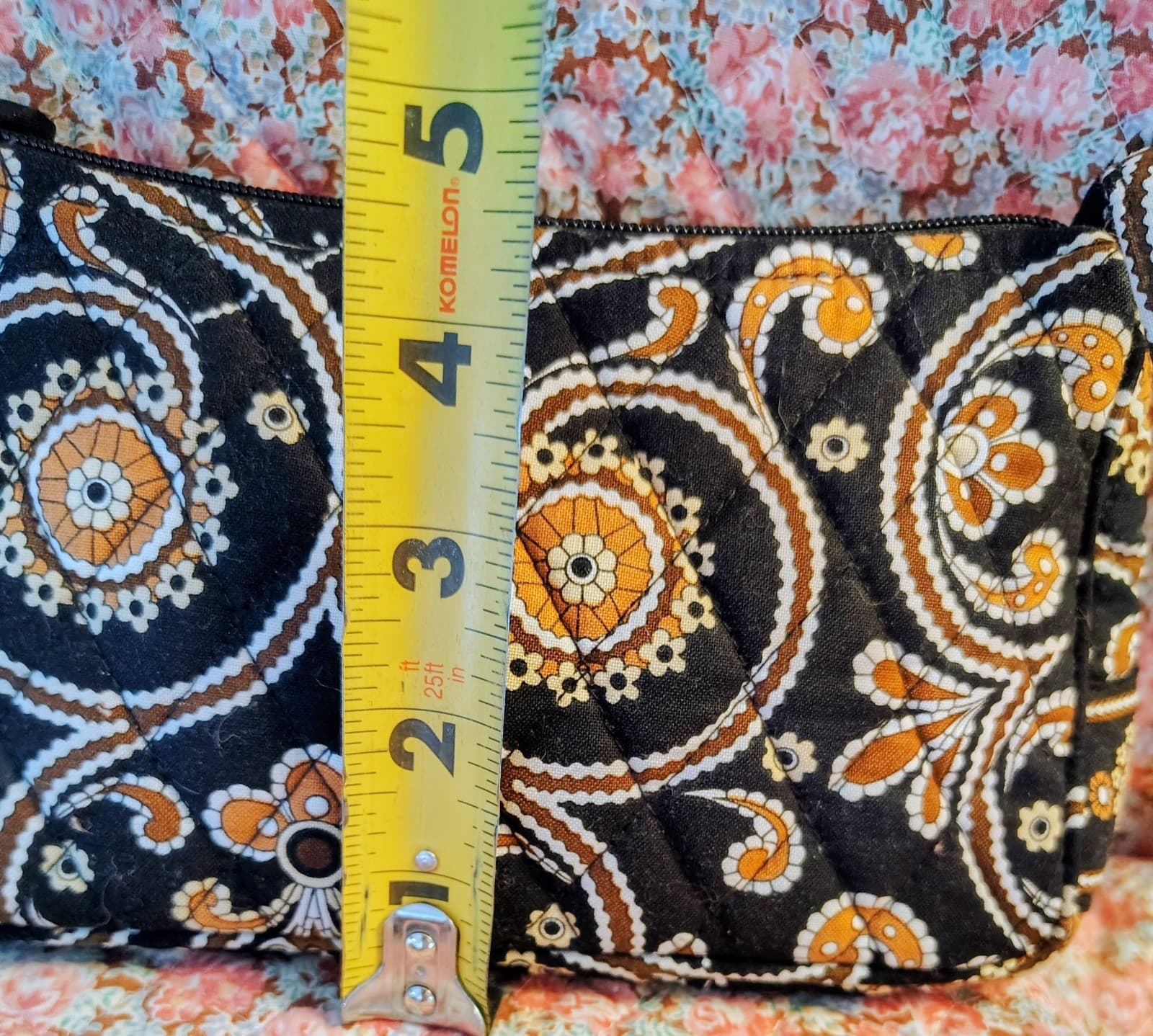 Vera Bradley shoulder bag, Caffe Latte floral paisley Pattern - Thumbnail 10