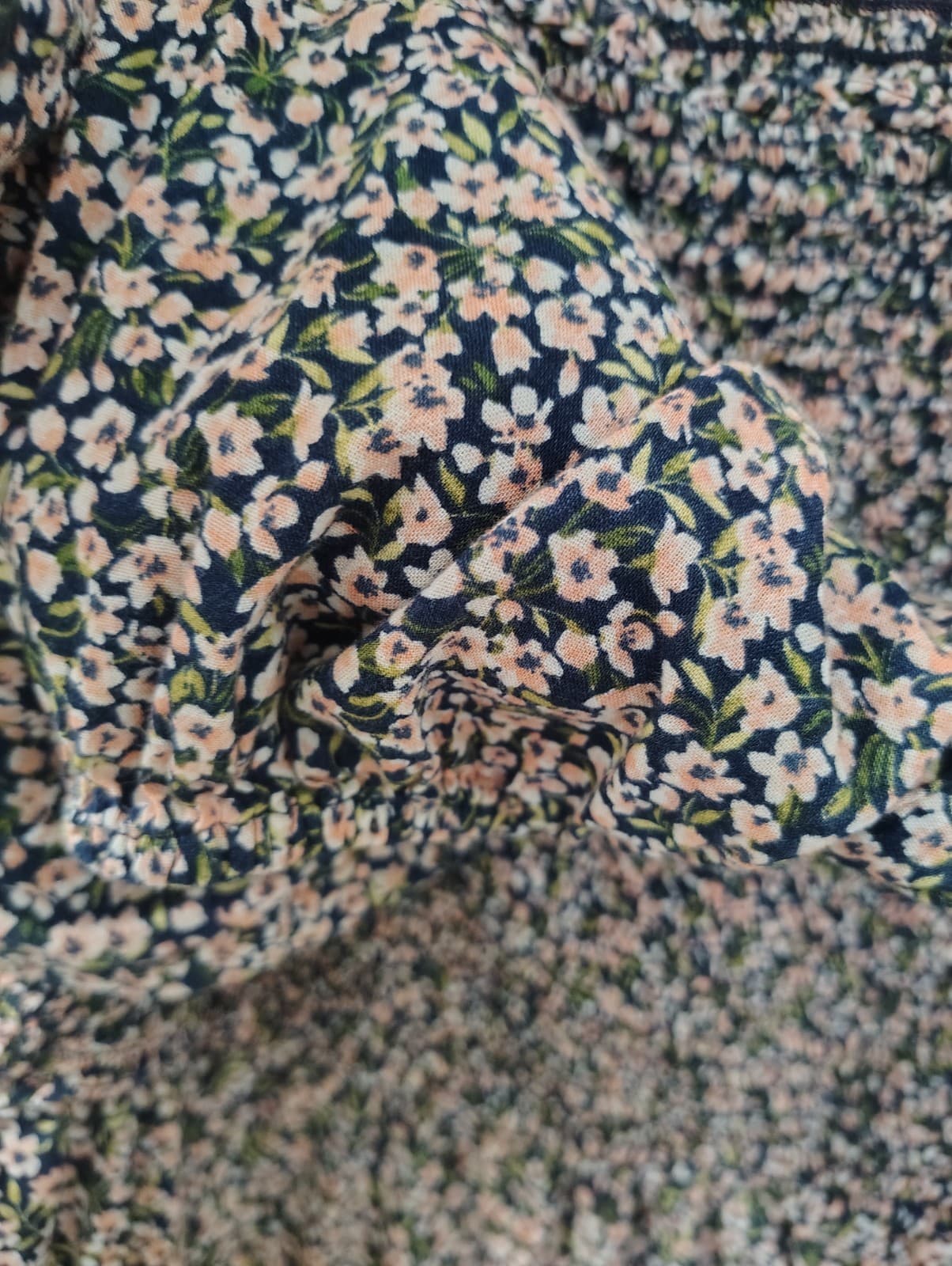 Old Navy Floral-Print Smocked Off-the-Shoulder Top Navy Floral, XL - Thumbnail 4
