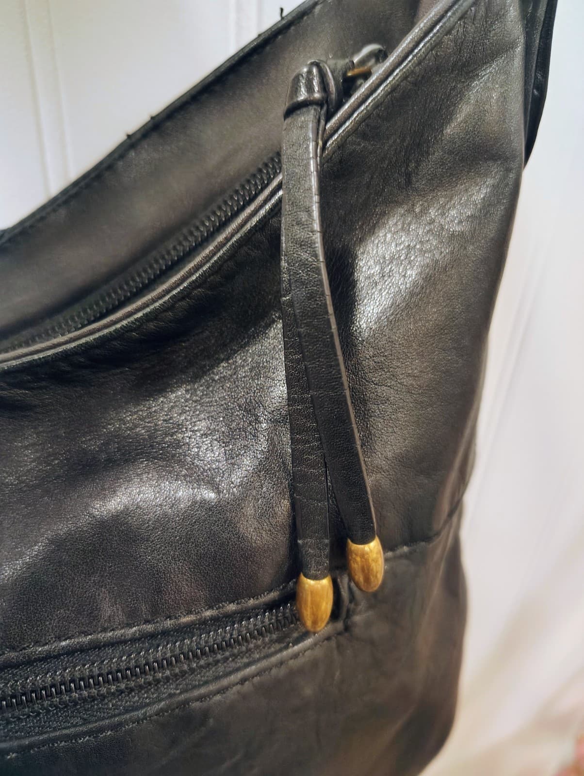 Stone Mountain Black Leather Hobo Shoulder Bag, Butterfly Logo, Studded, EUC - Thumbnail 19