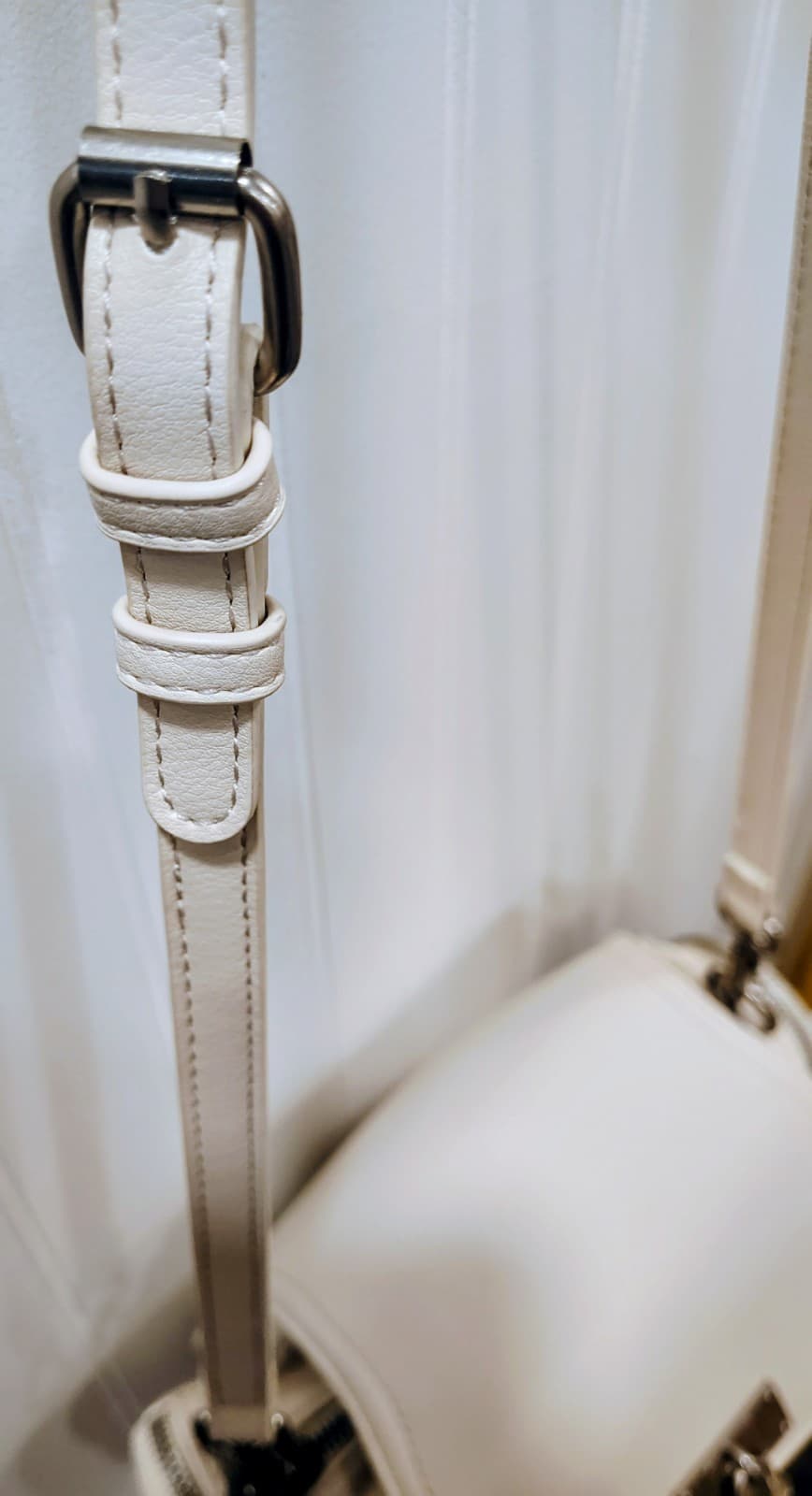 Steve Madden White Camera Crossbody Bag NWT $98 - Thumbnail 7