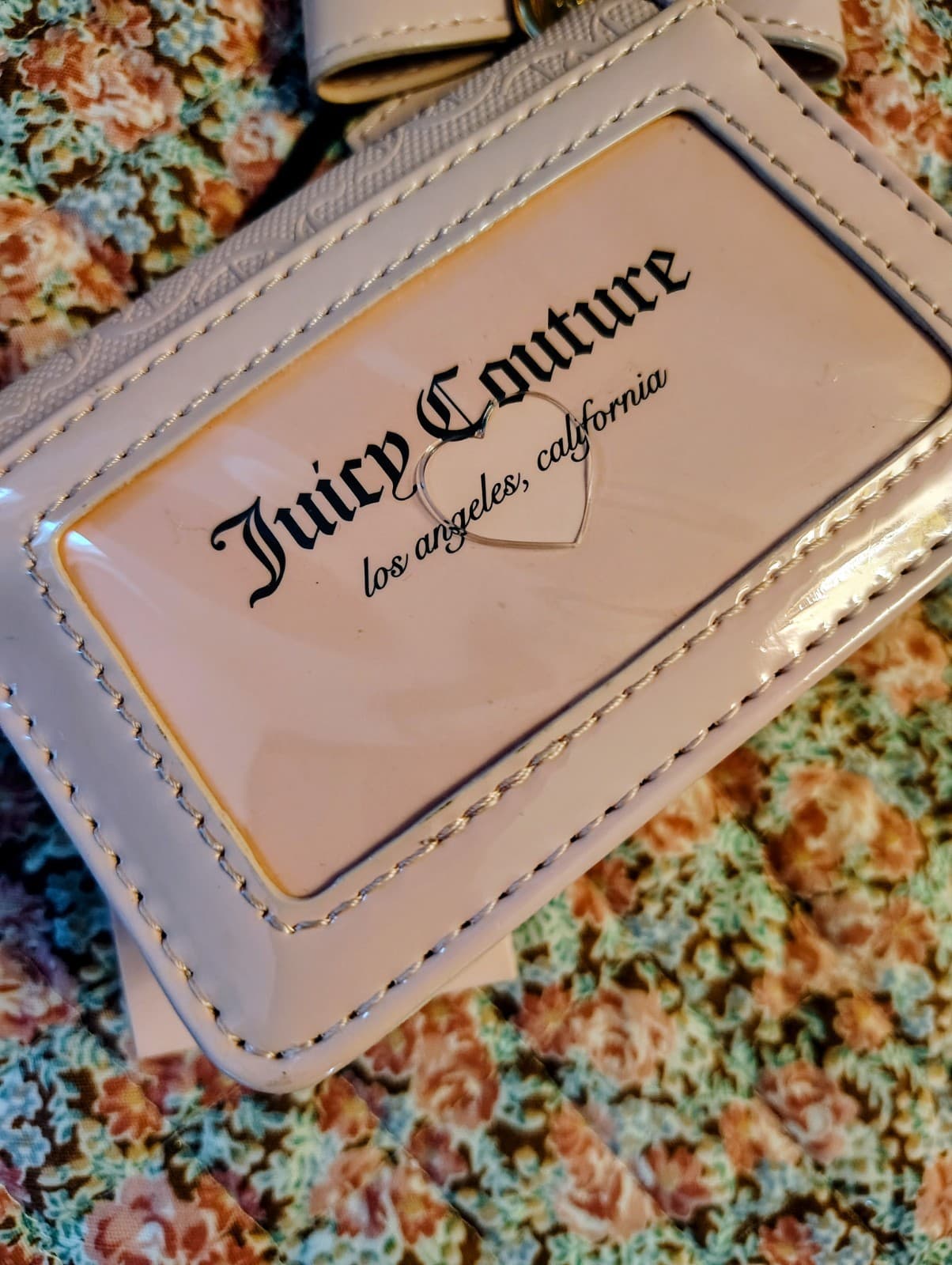NWT juicy couture Exclusive wallet Wristlet With Charm Strap MSRP $35 - Thumbnail 5