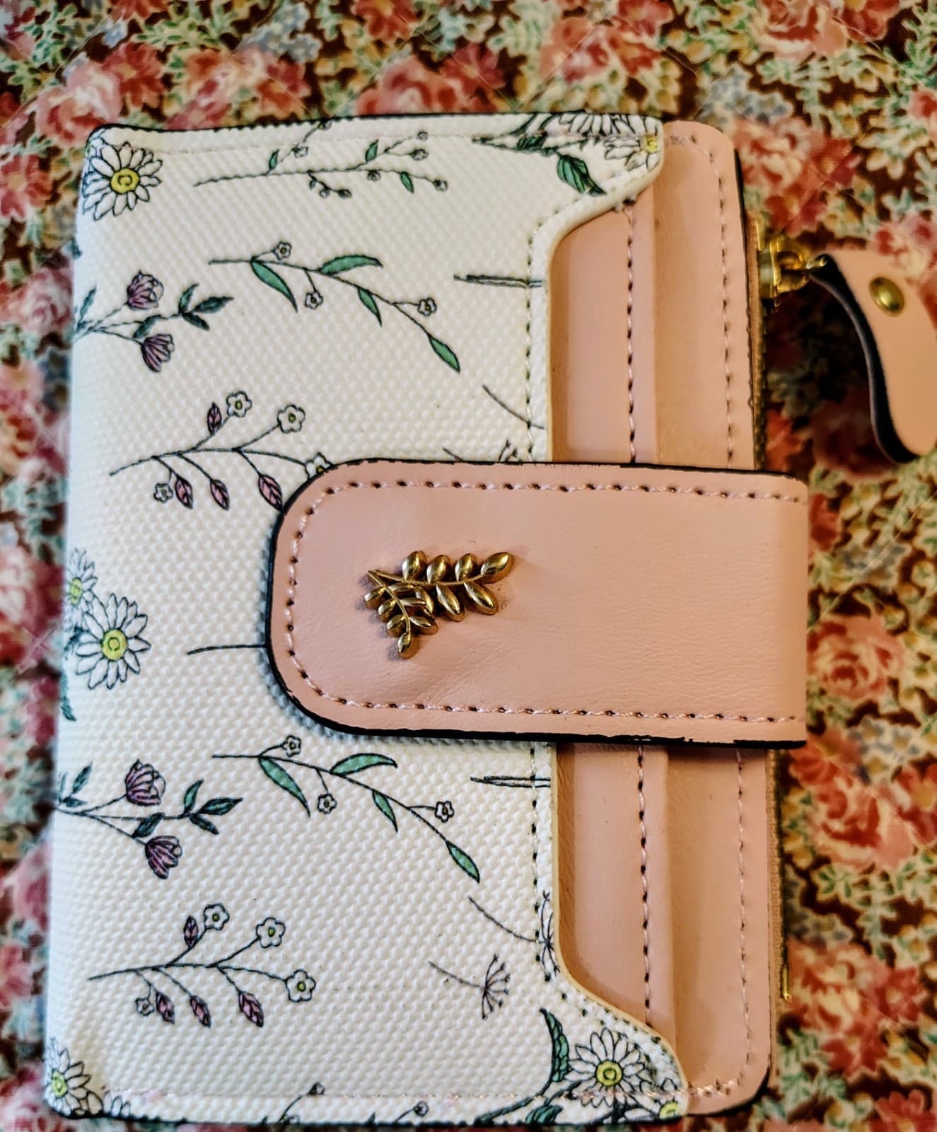 NWOT Floral Bifold Wallet RFID Blocking - Thumbnail 4