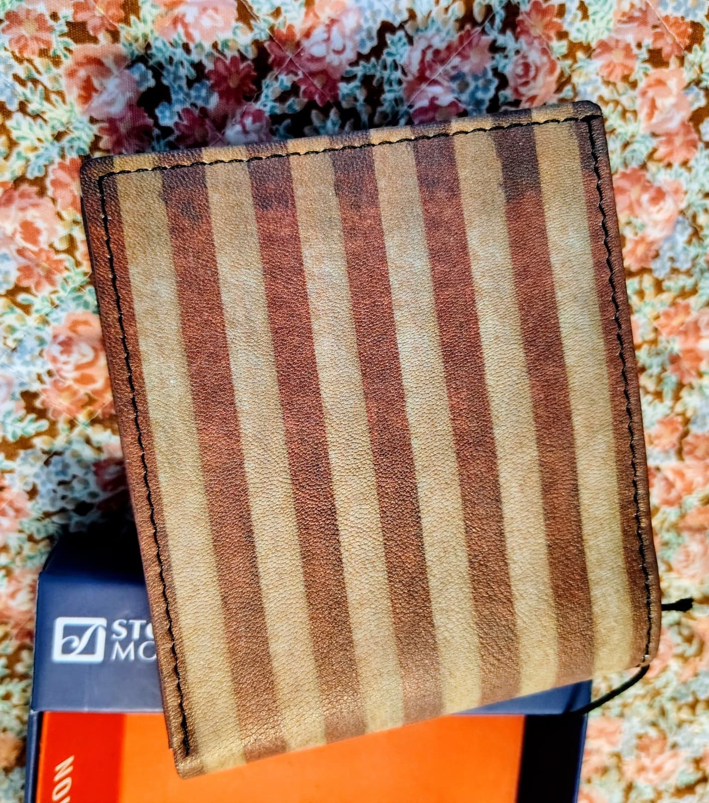 NWT Stone Mountain Men's Full Grain Leather Wallet USA Flag, MSRP $35 - Thumbnail 8