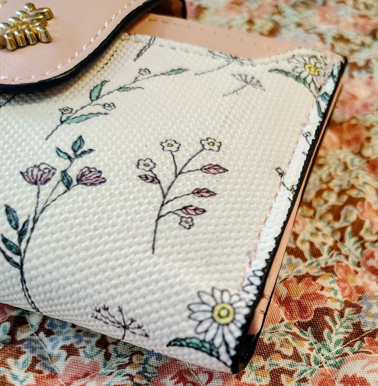 NWOT Floral Bifold Wallet RFID Blocking - Thumbnail 8