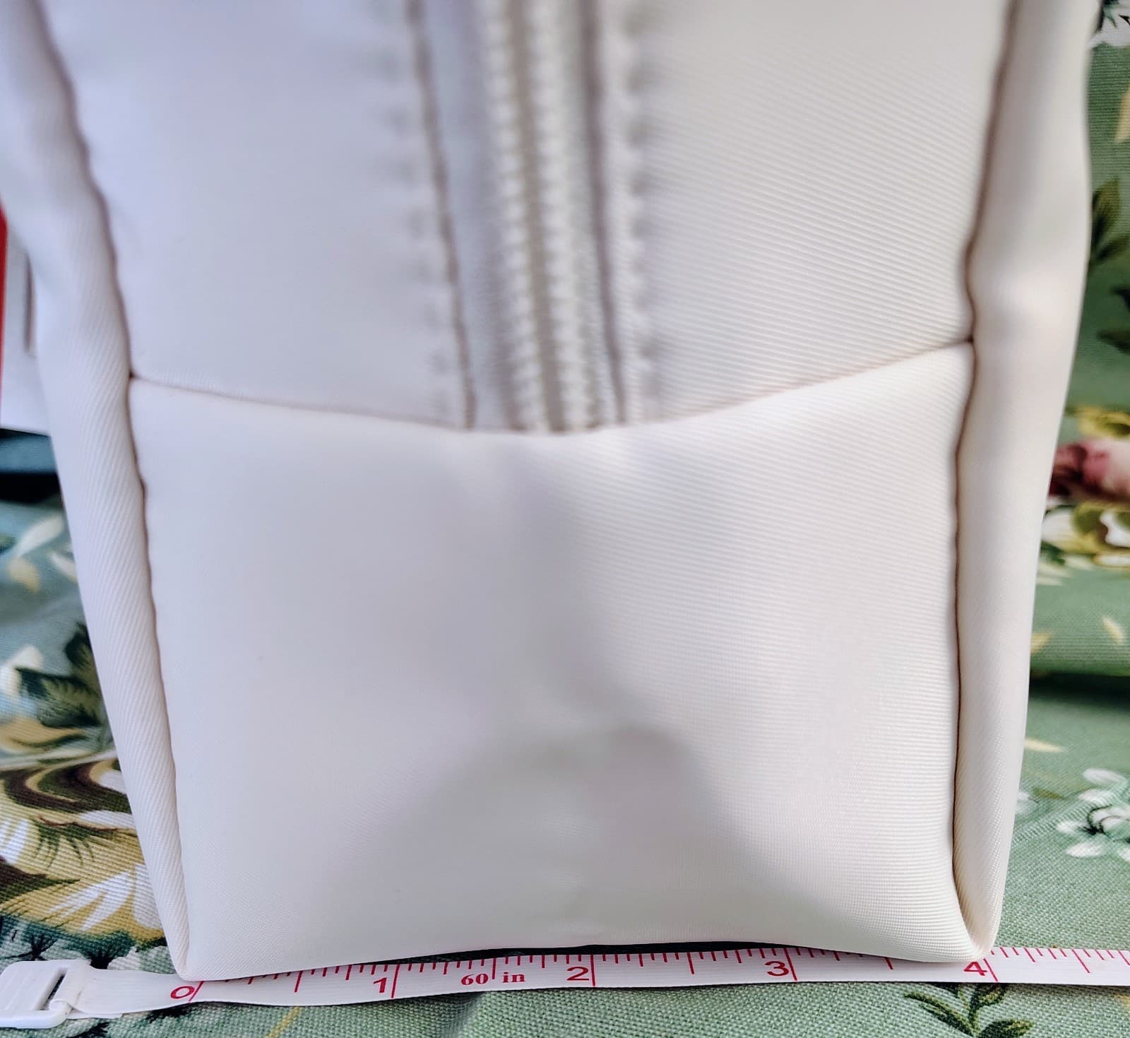NWT Large Makeup Pouch Mom Era - Thumbnail 9