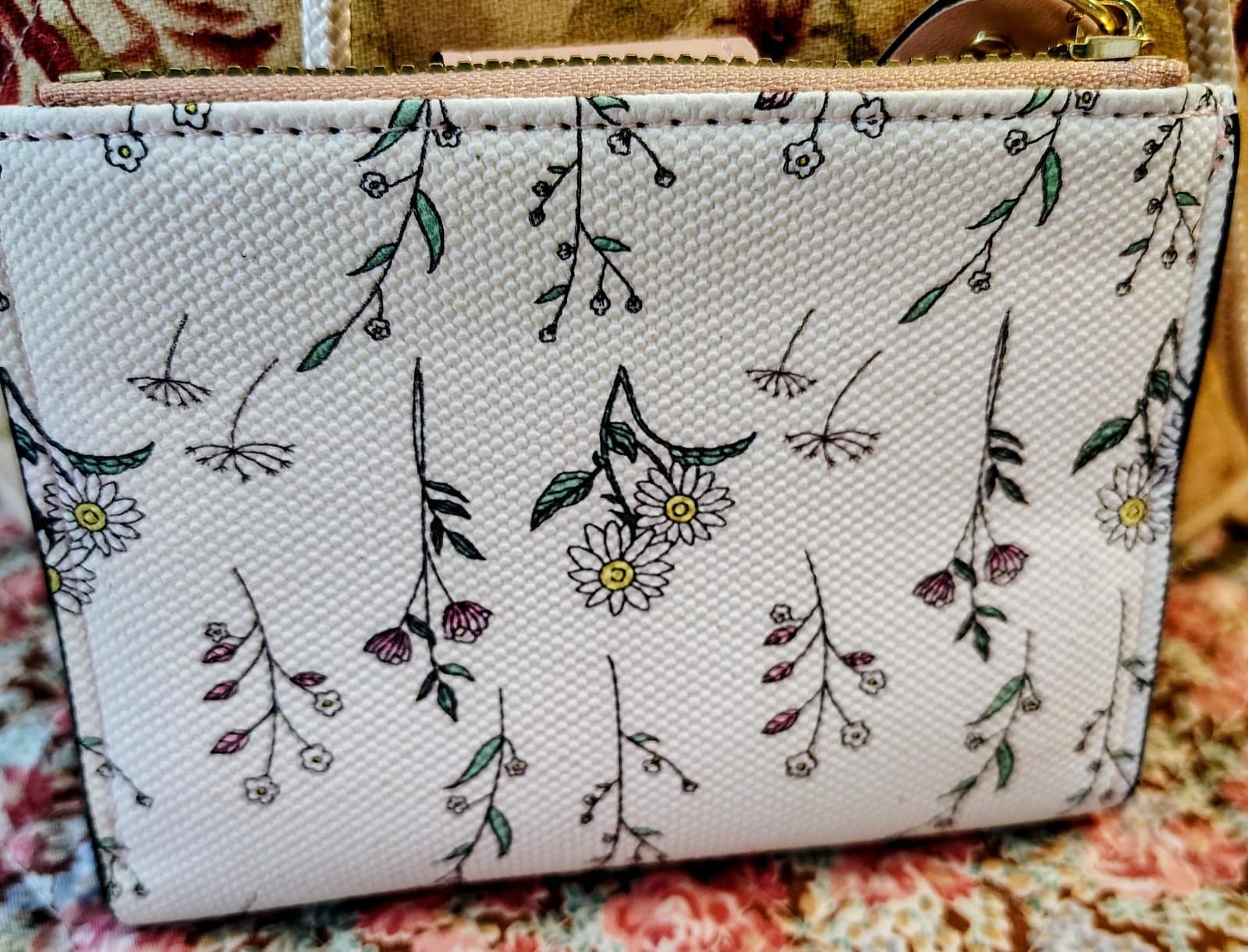 NWOT Floral Bifold Wallet RFID Blocking - Thumbnail 3