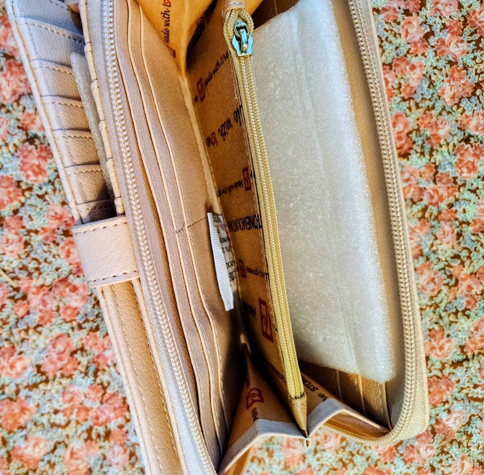 NWT Stone Mountain Blush Pink Previously Leather Wallet MSRP $88 - Thumbnail 18
