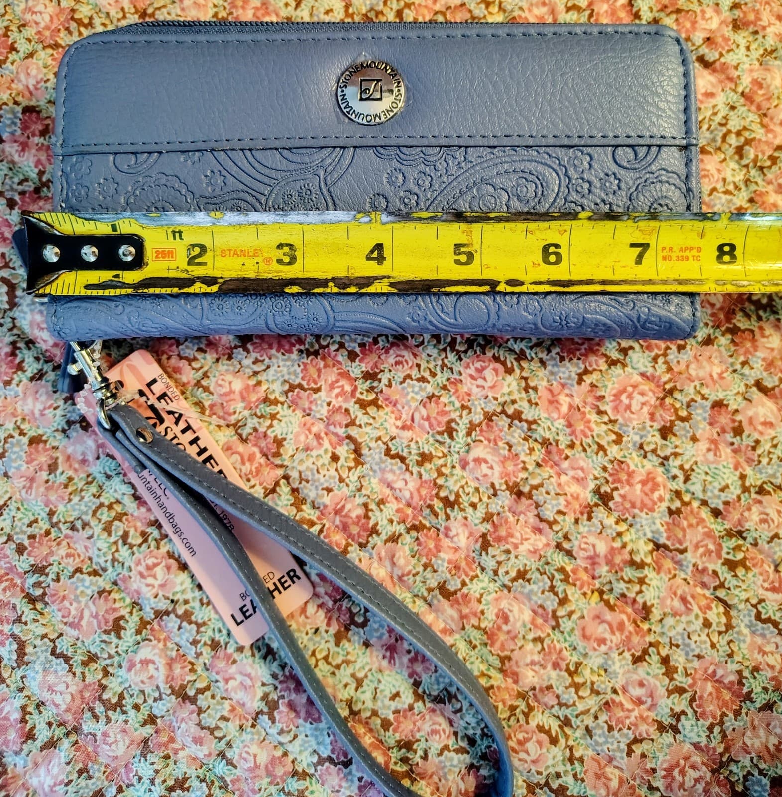 NWT Blue Stone Mountain Organizer Leather Wallet With Strap MSRP $88 - Thumbnail 12