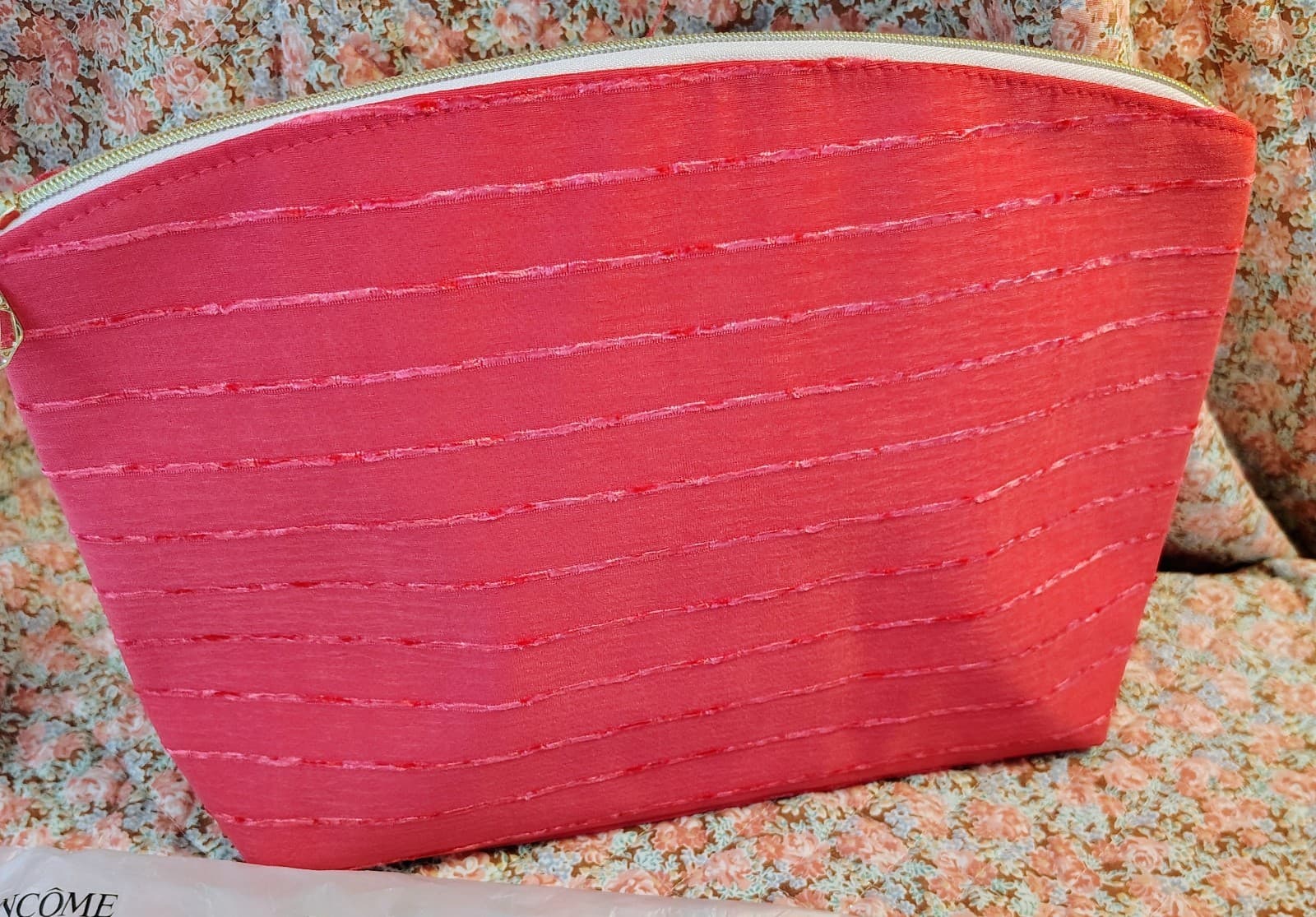 NEW Lancome Large Hot Pink Textured Fabric Cosmetic Makeup Bag - Thumbnail 3