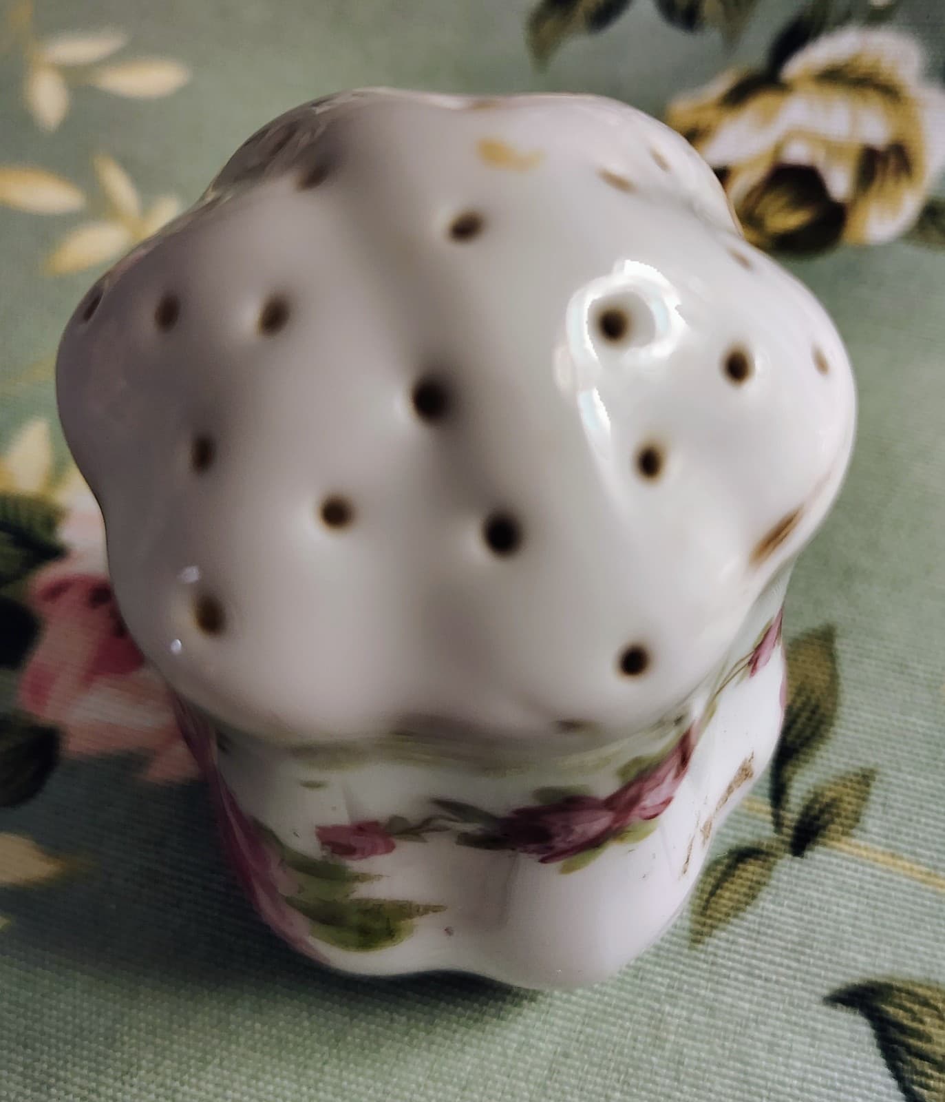 Vintage Floral Porcelain Salt Shaker - Thumbnail 5
