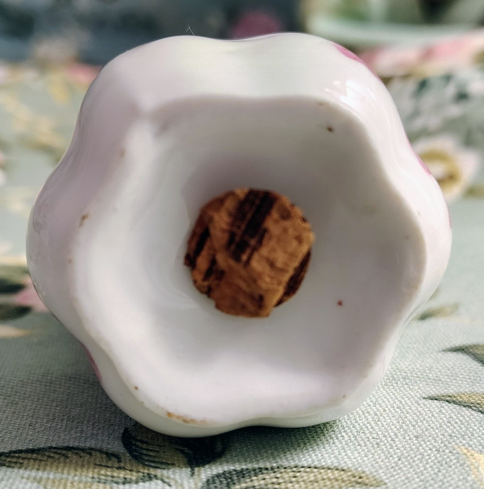 Vintage Floral Porcelain Salt Shaker - Thumbnail 6