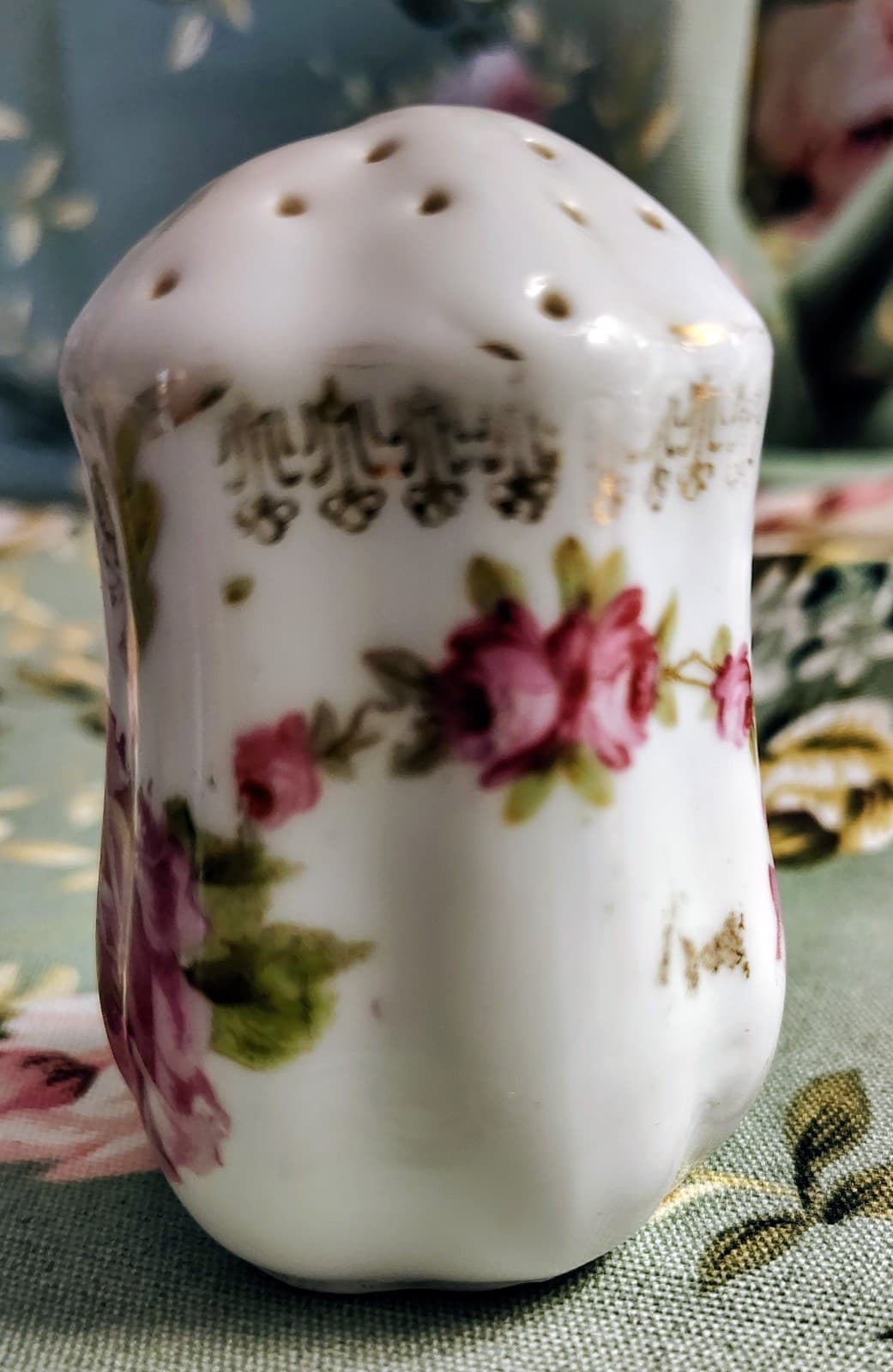 Vintage Floral Porcelain Salt Shaker - Thumbnail 4