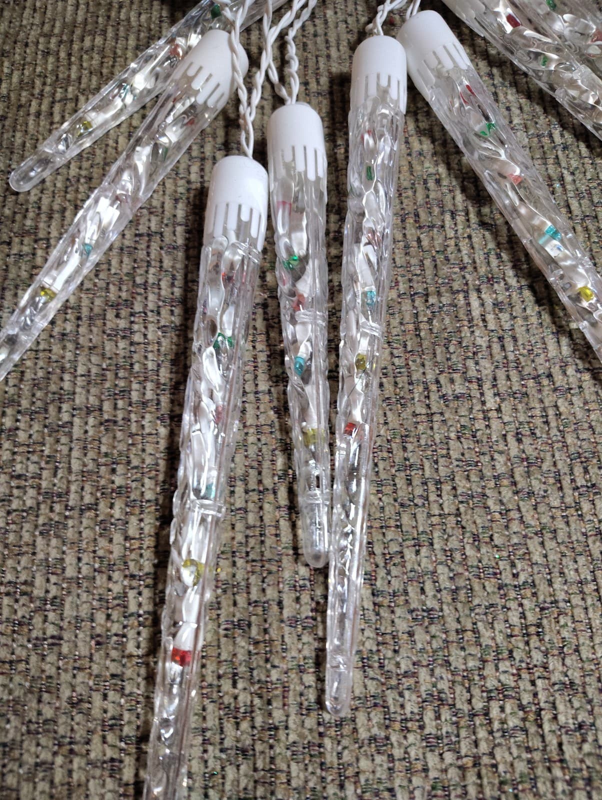 Multicolor Icicle string lights String Of 8 Multicolored Lights Working - Thumbnail 5