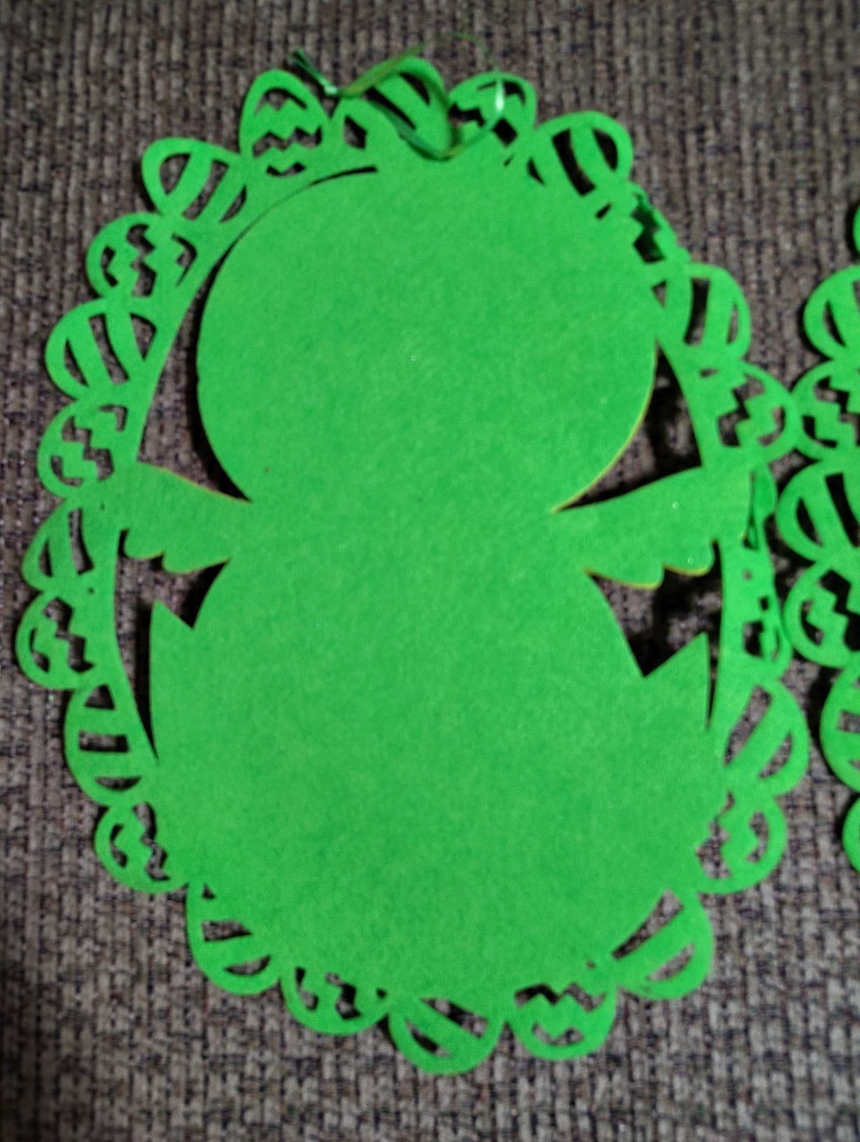 Set Of 2 Easter Baby Chicks Felt Hanging Decor Wall Decoration Chirp Happy - Thumbnail 4