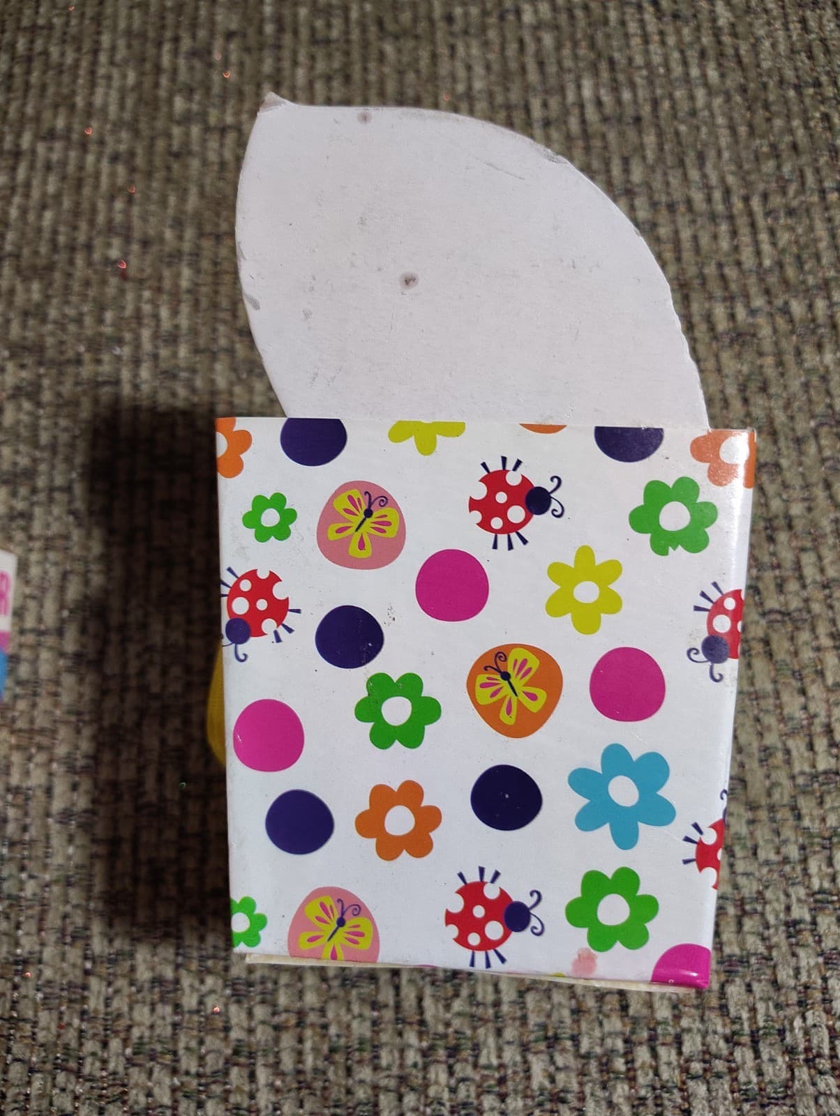 Colorful Easter Container, 4 By 6 Inches, Flower Design/Ladybug Design - Thumbnail 8