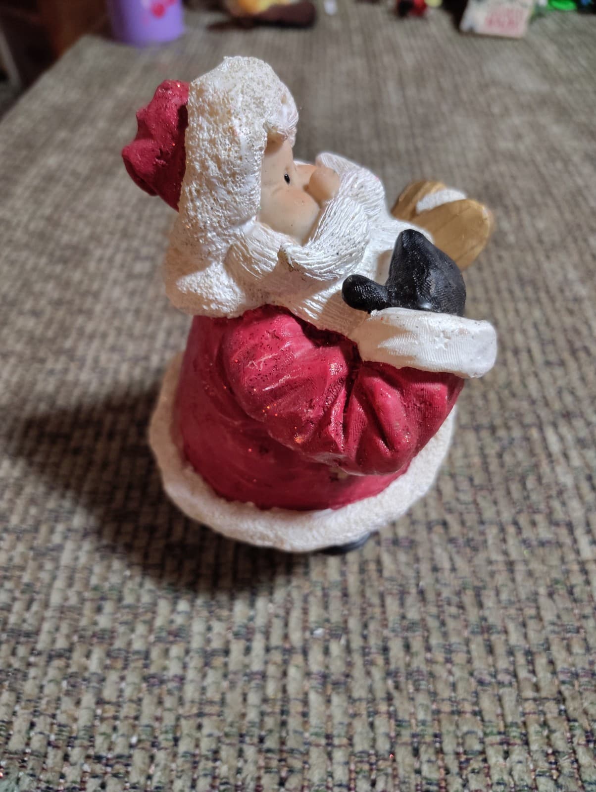 Roly Poly Santa Claus Figurine Holding Skis Pan-Orama No Box - Thumbnail 2