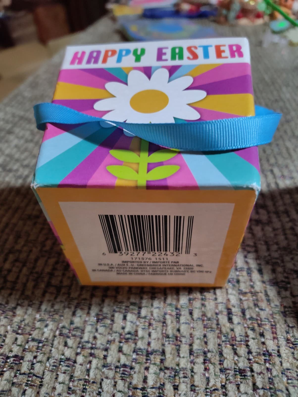 Colorful Easter Container, 4 By 6 Inches, Flower Design/Ladybug Design - Thumbnail 3