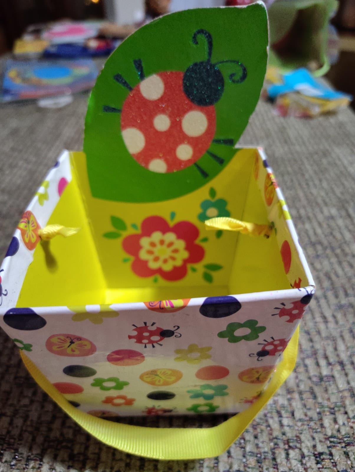 Colorful Easter Container, 4 By 6 Inches, Flower Design/Ladybug Design - Thumbnail 2