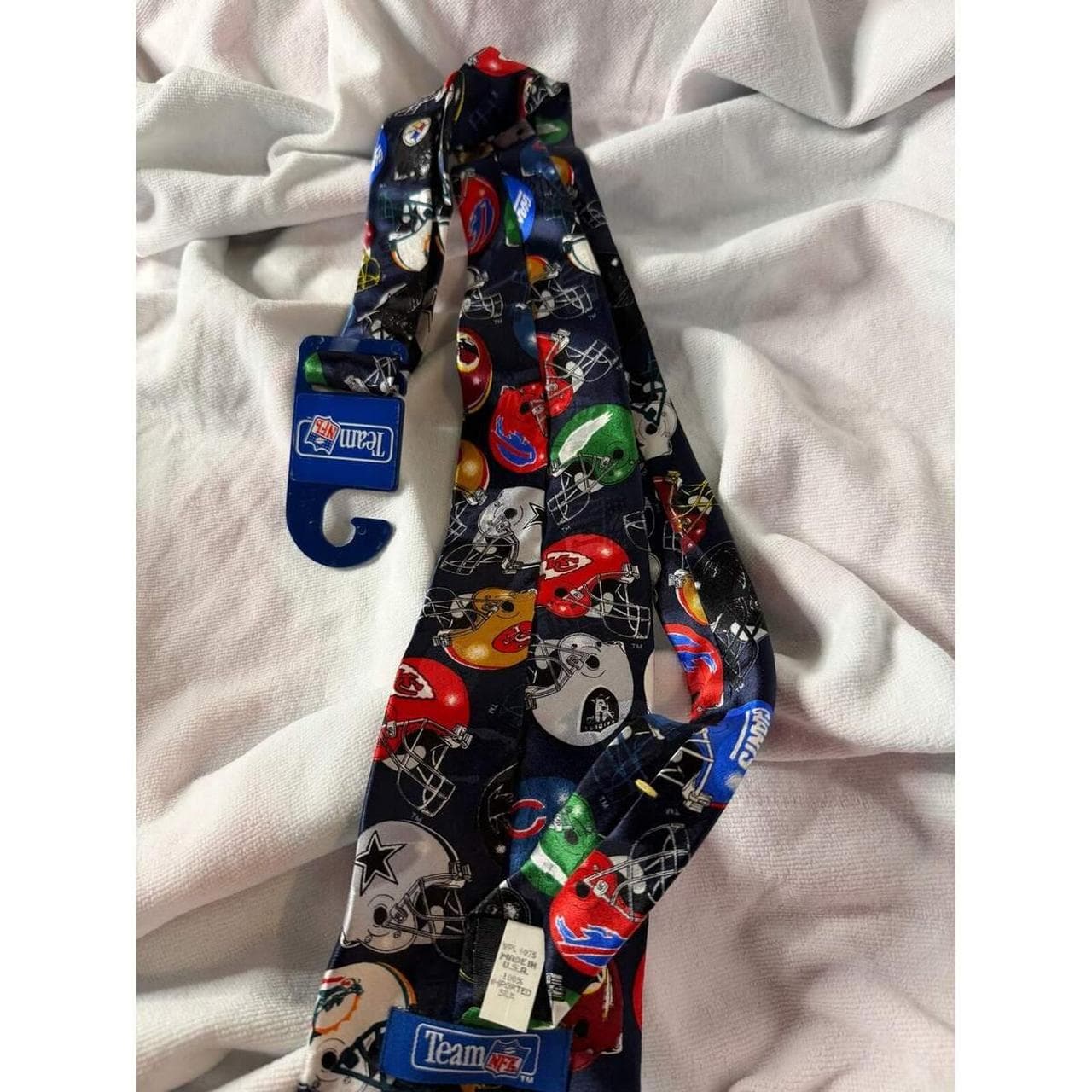 NFL Silk Tie with Football Helmets Design - Team Spirit - Thumbnail 4