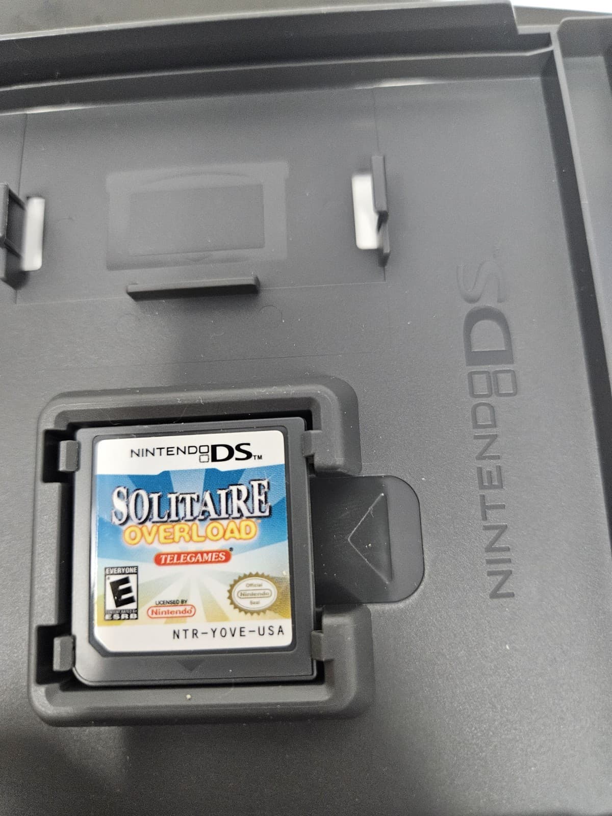 Solitaire Overload (Nintendo DS) - Thumbnail 2