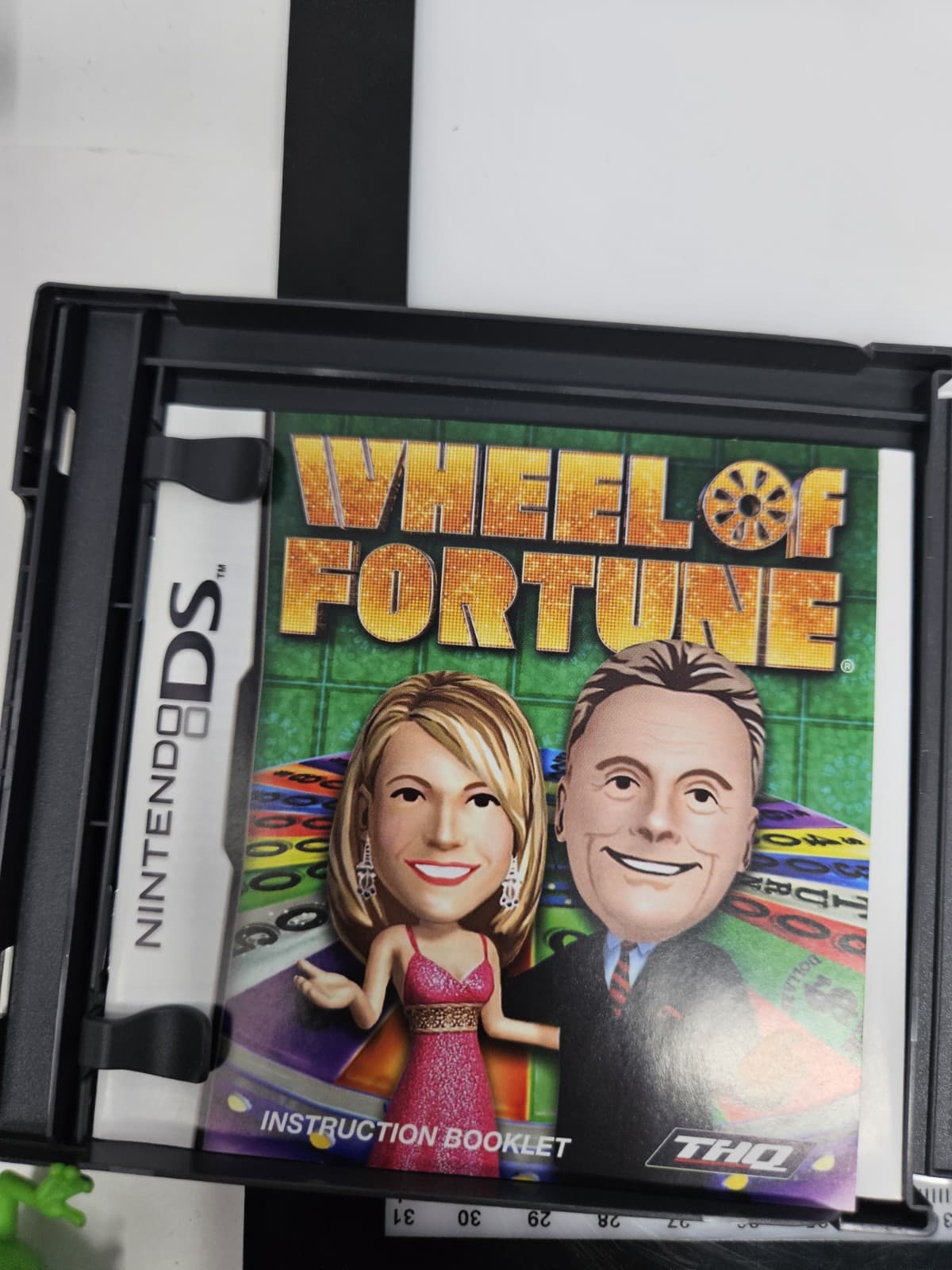 Wheel of Fortune (Nintendo DS, 2010) Game Complete + Manual - Thumbnail 3