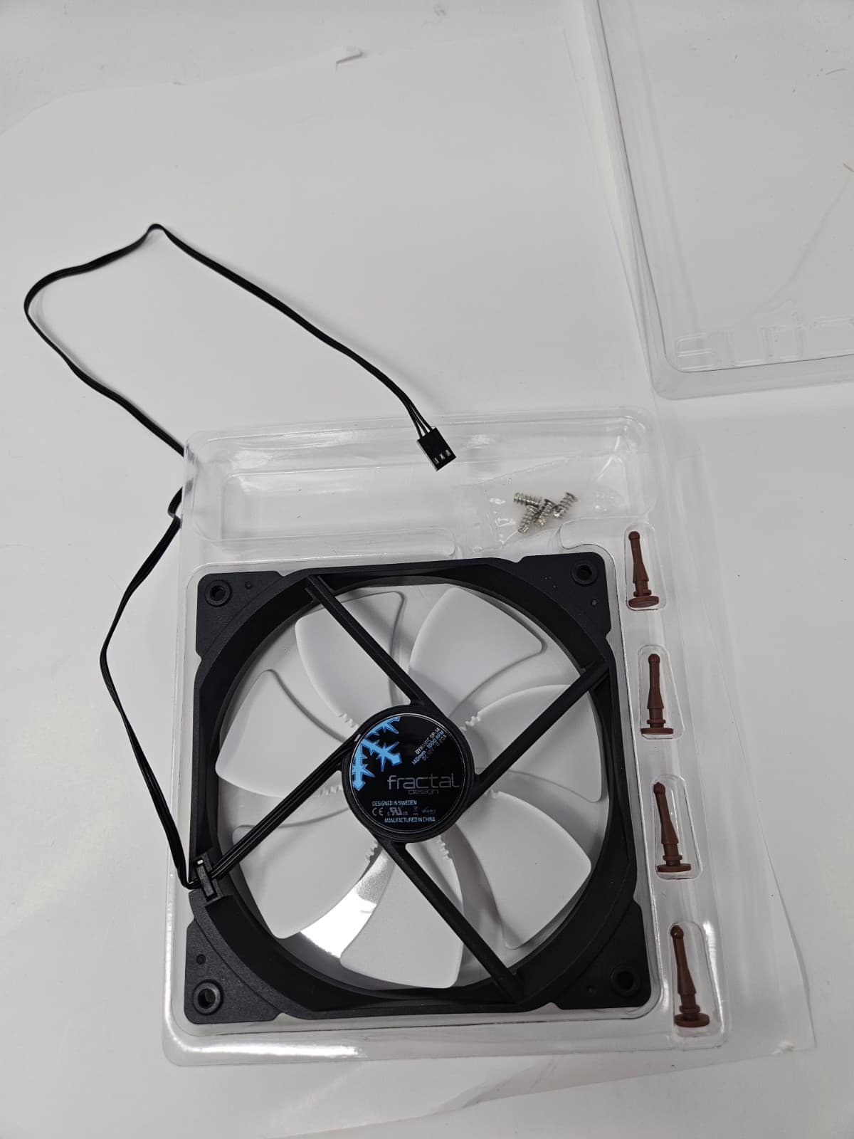 Noctua Nf-a14 Pwm, Premium Quiet Fan, 4-Pin (140Mm, Brown) - Thumbnail 3