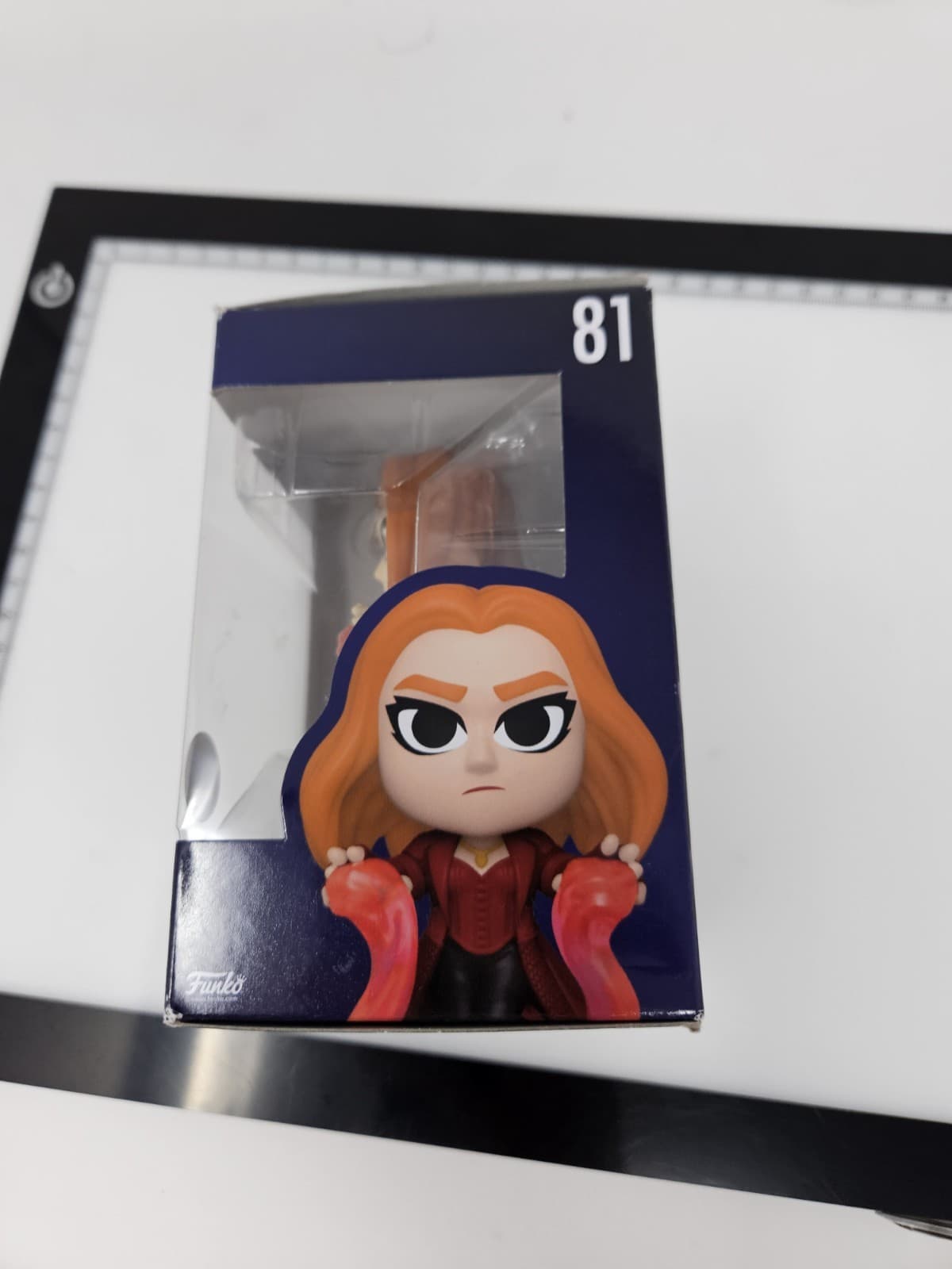 Funko Minis Marvel WANDA MAXIMOFF Infinity Saga #82 Five Below Exclusive Glow - Thumbnail 2