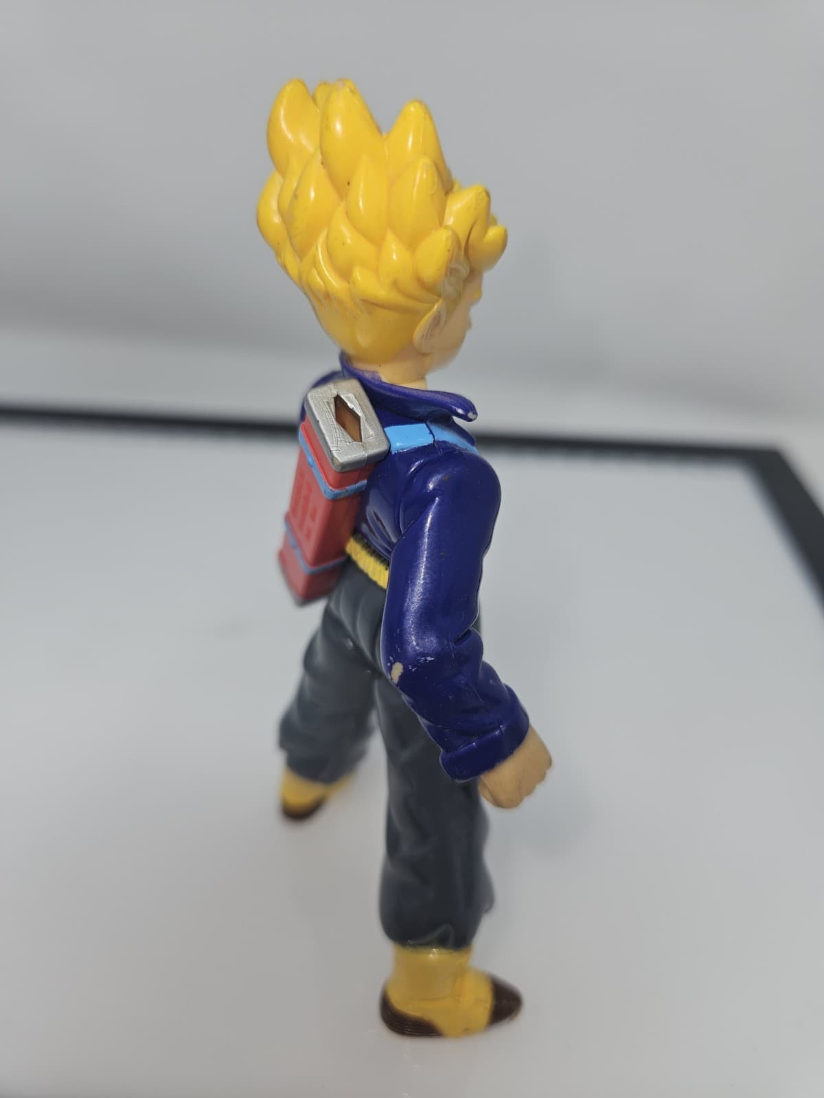 Dragon Ball Z 2000 B.S. / S.T.A Super Saiyan Trunks Action Figure - Thumbnail 3