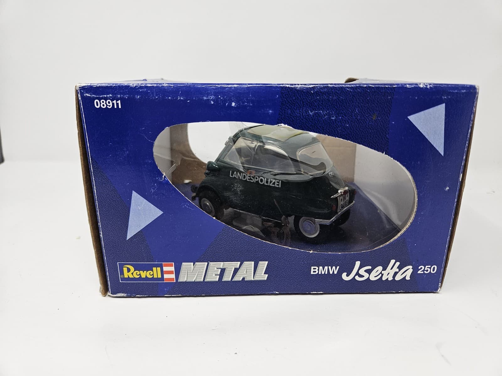 REVELL METAL DIECAST BMW JSETTA 250 GREEN 1:18 SCALE 08941 - Thumbnail 5